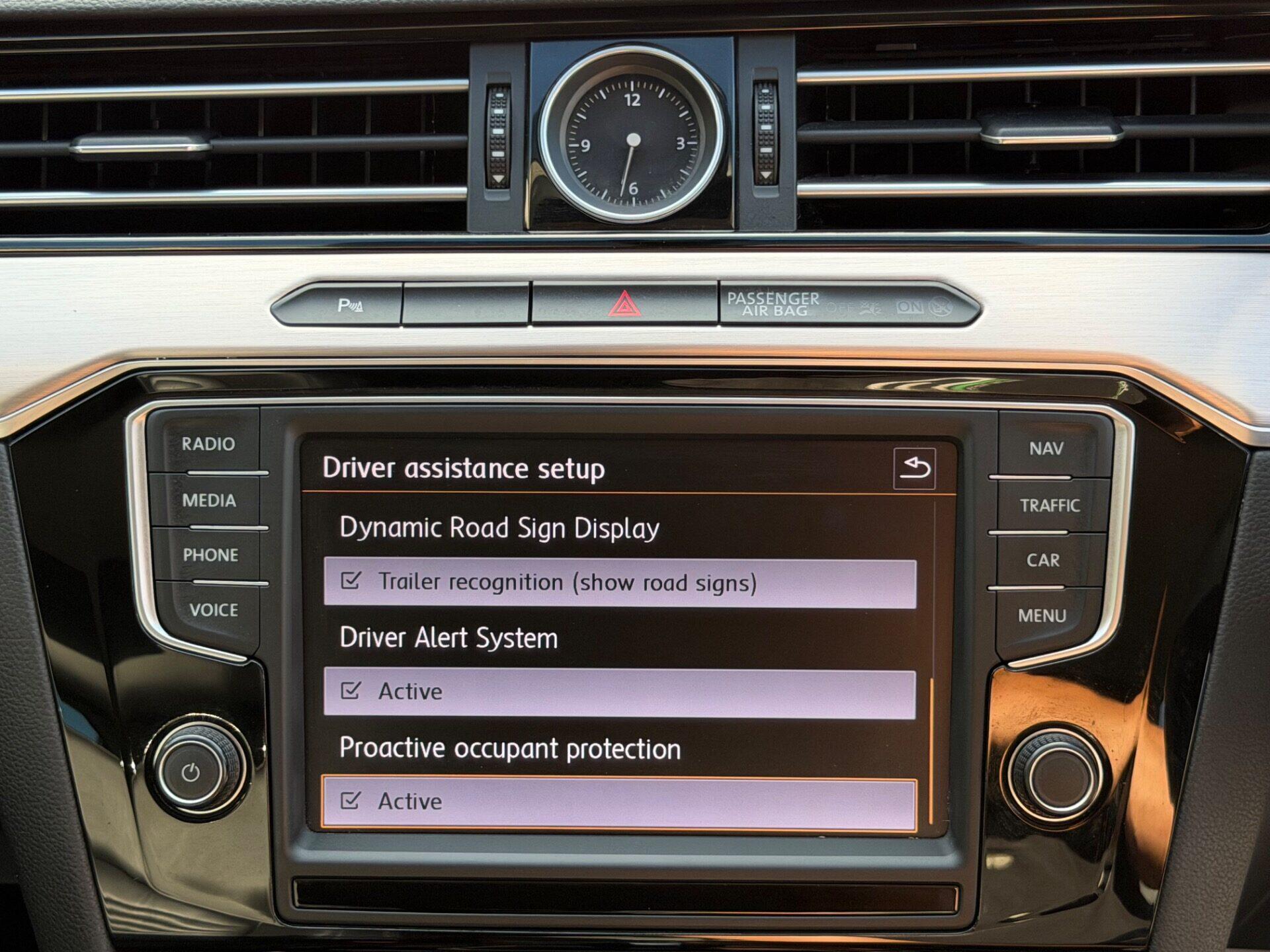 Volkswagen Passat view 49