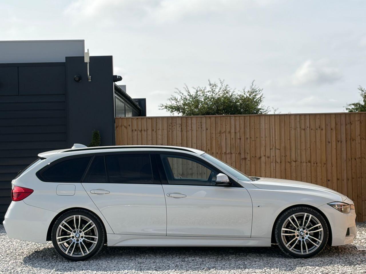 BMW 3 Series view 6