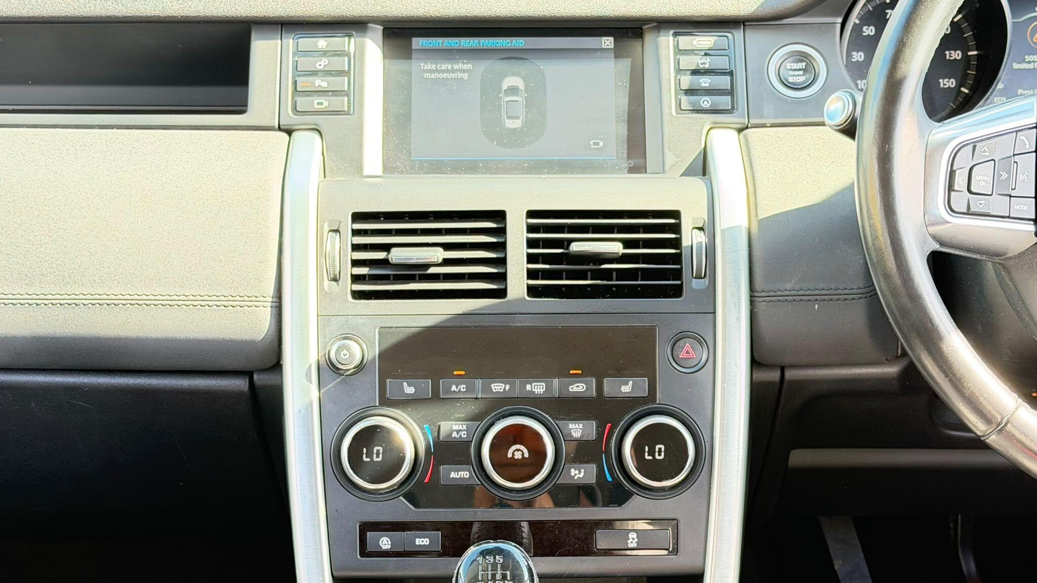Land Rover Discovery Sport view 22