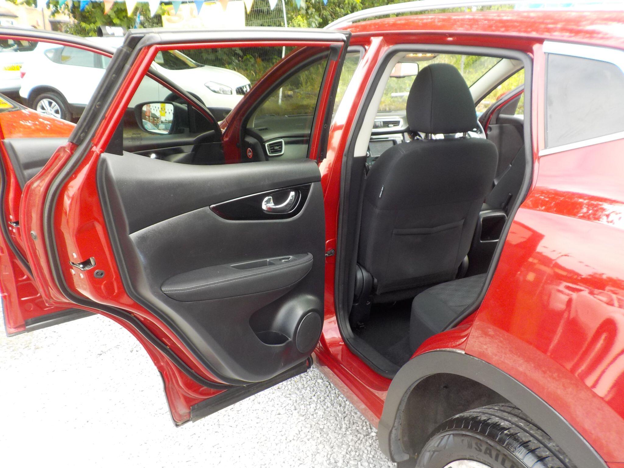 Nissan Qashqai 1.5 dCi N-Connecta 2WD Euro 6 (s/s) 5dr