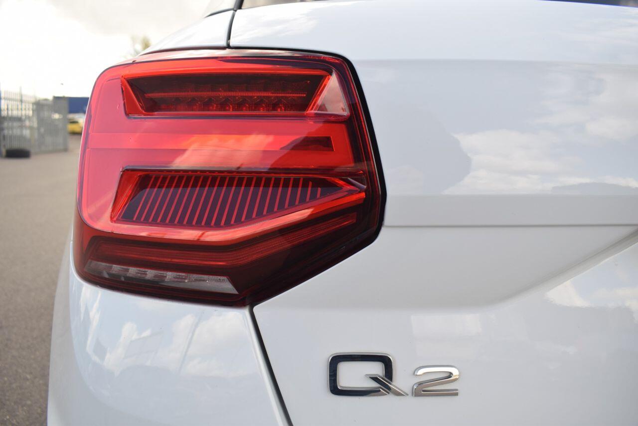 Audi Q2 view 21