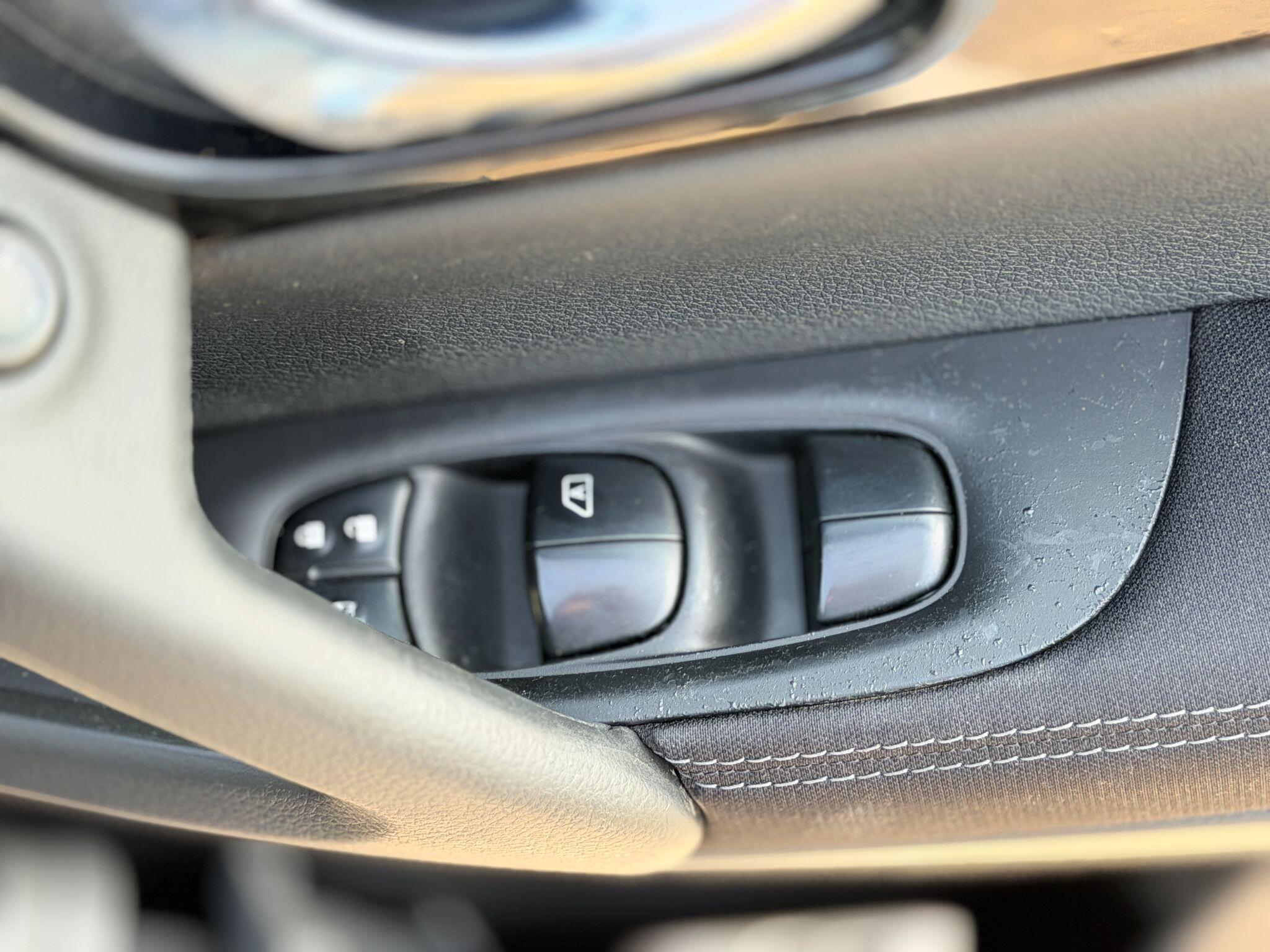 Nissan Qashqai view 32