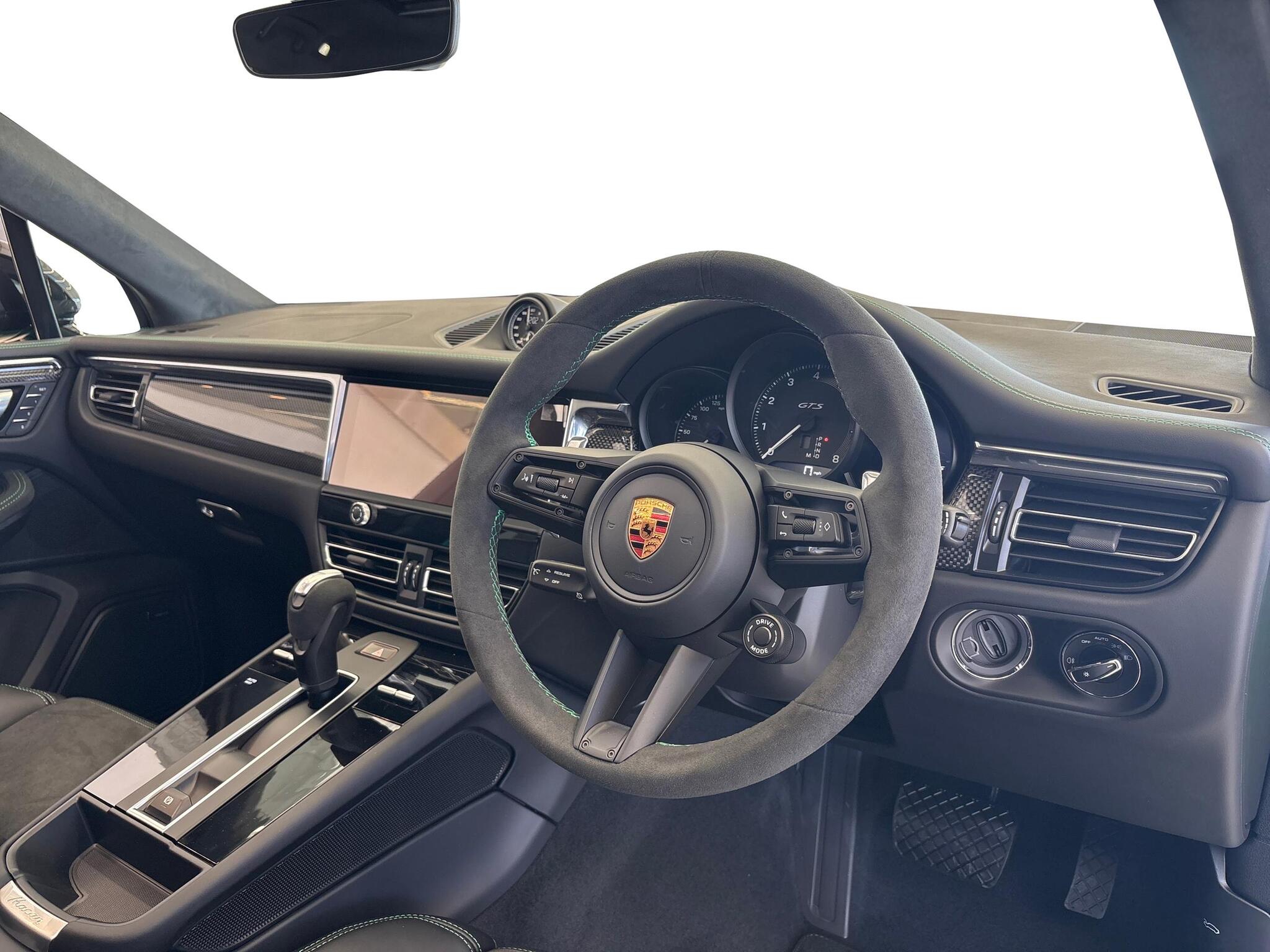 Porsche Macan view 10