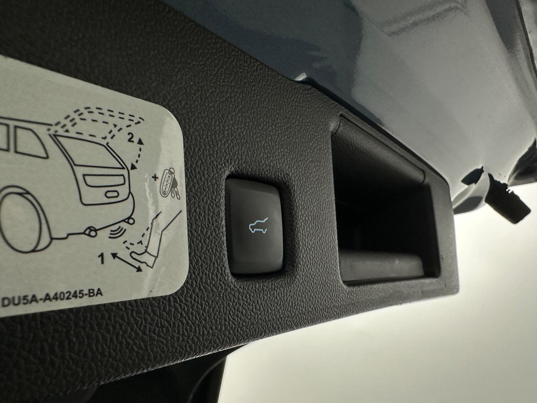 Ford Kuga view 47