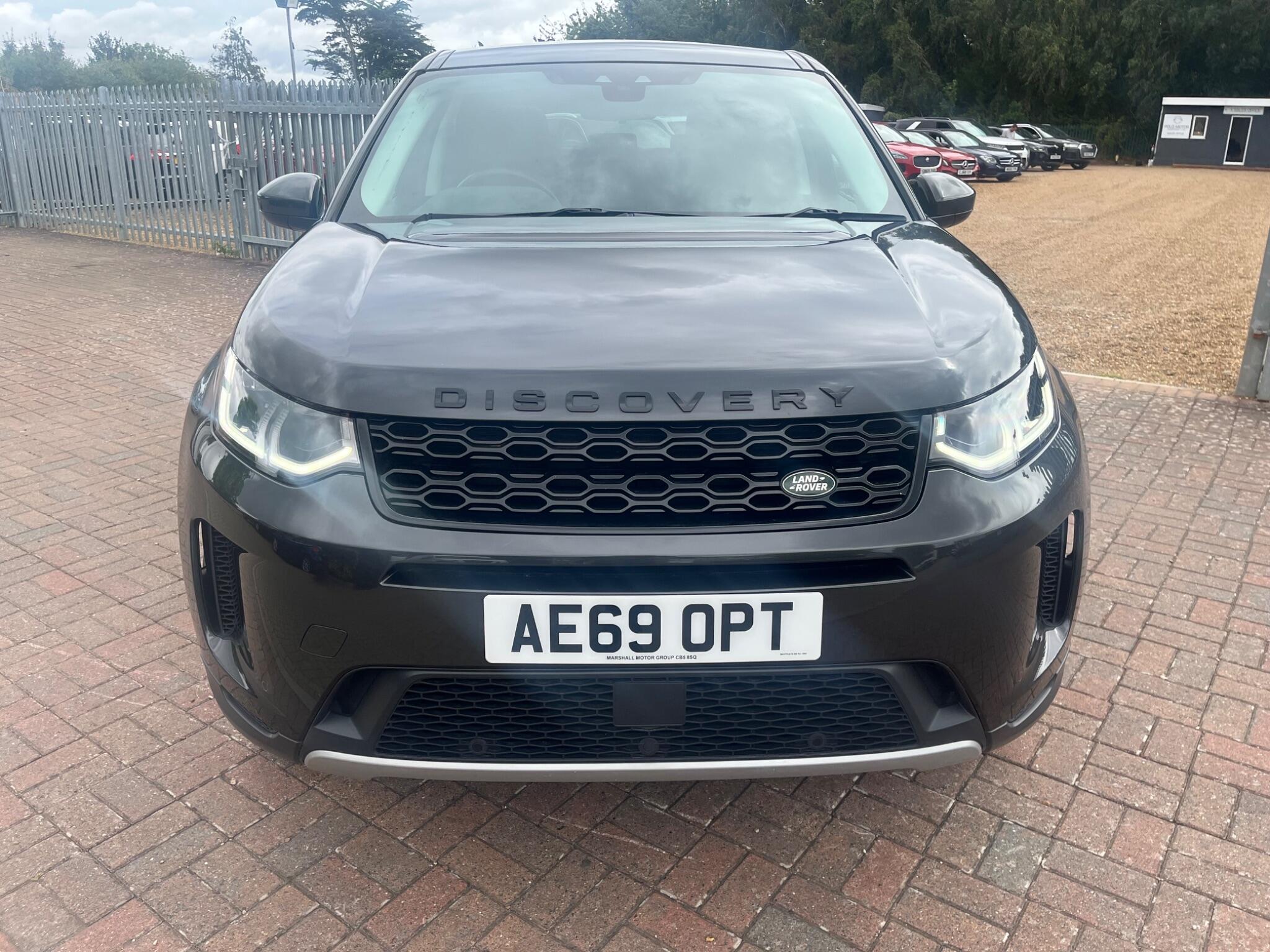 Land Rover Discovery Sport view 11