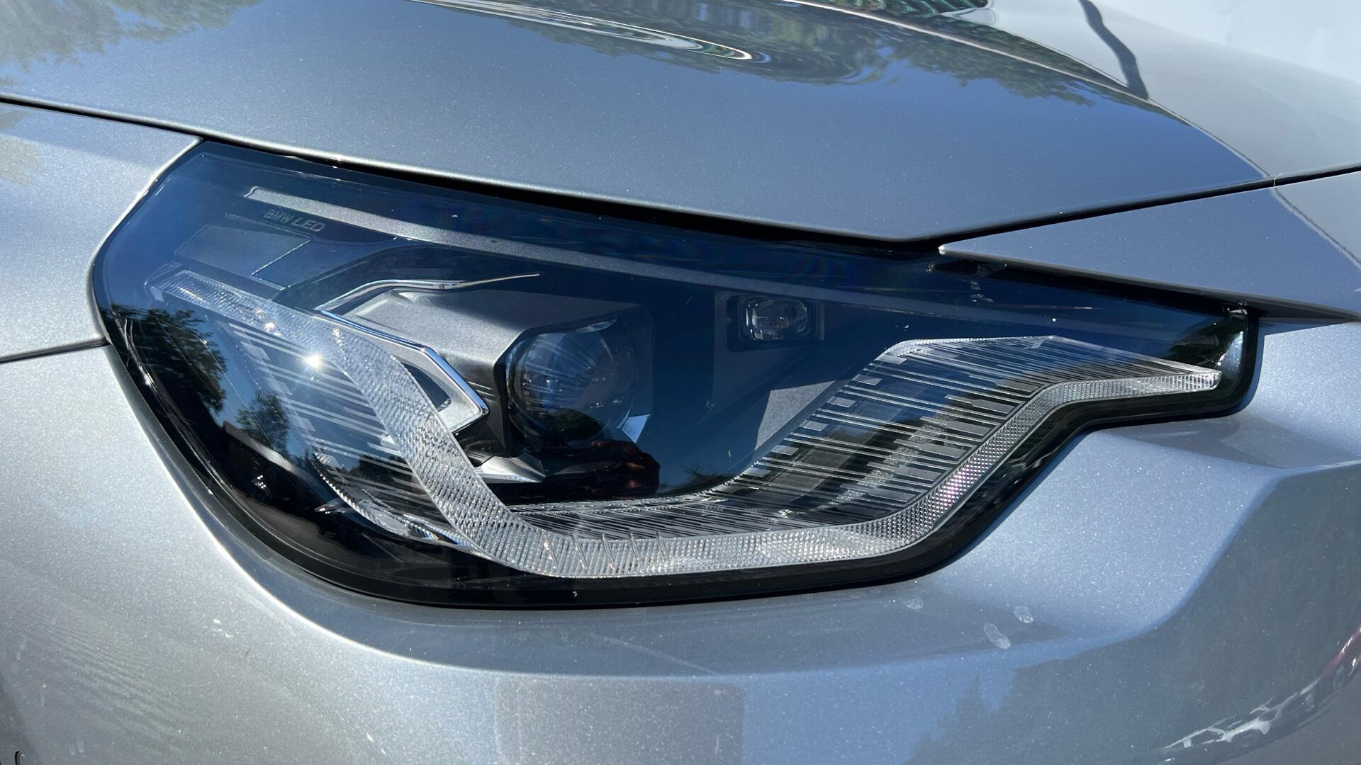 BMW 2 Series view 23