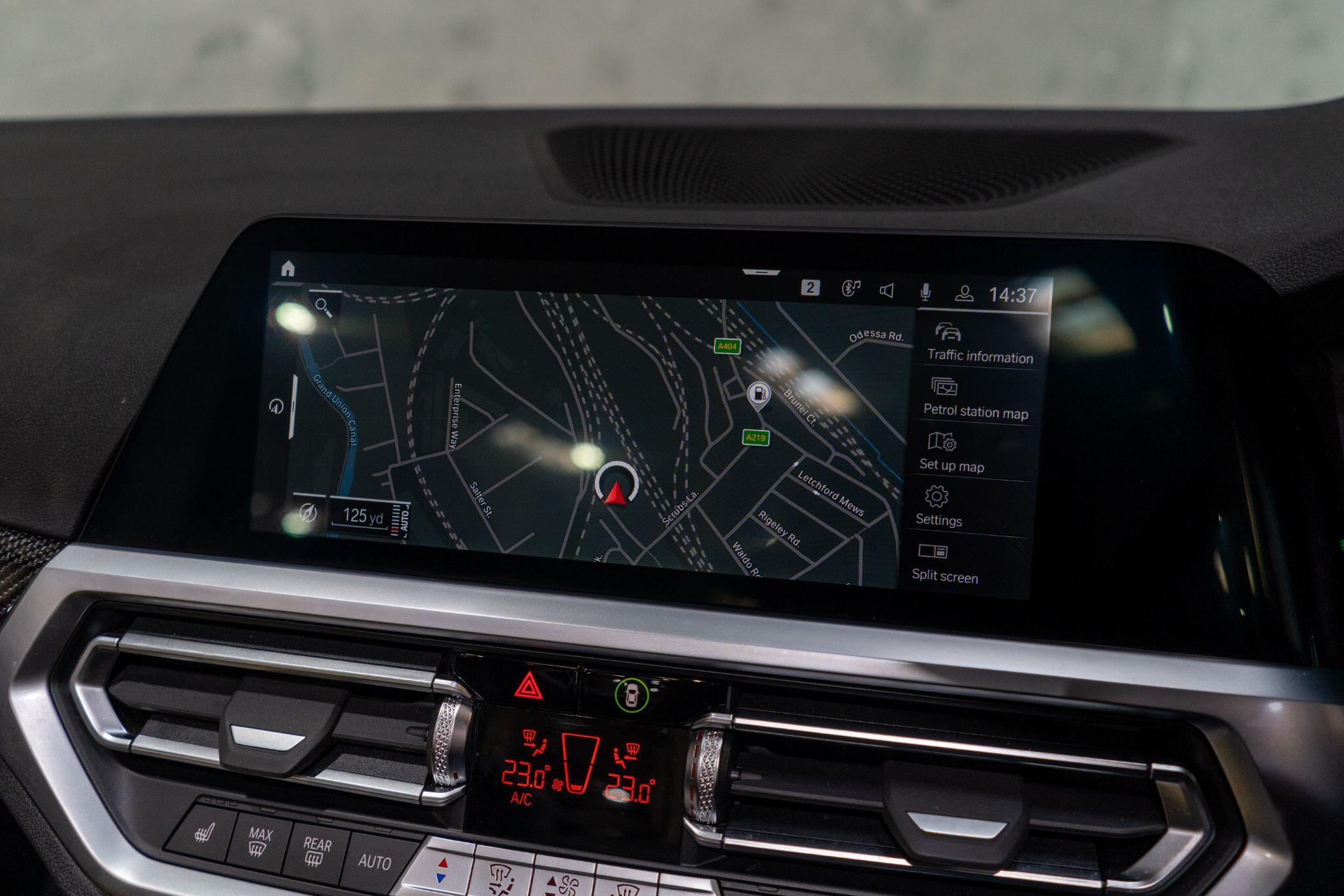 BMW M4 view 18