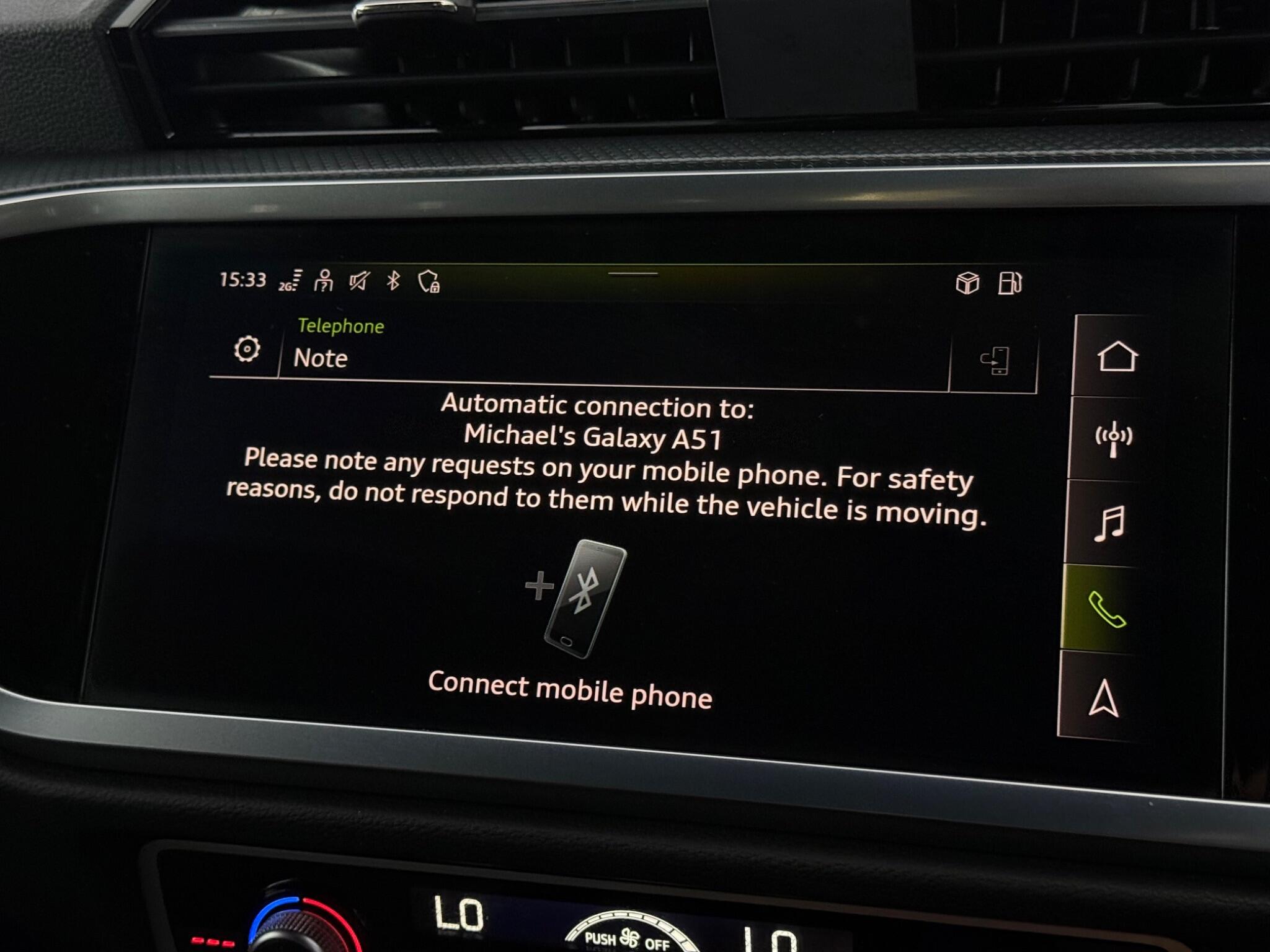 Audi Q3 view 24