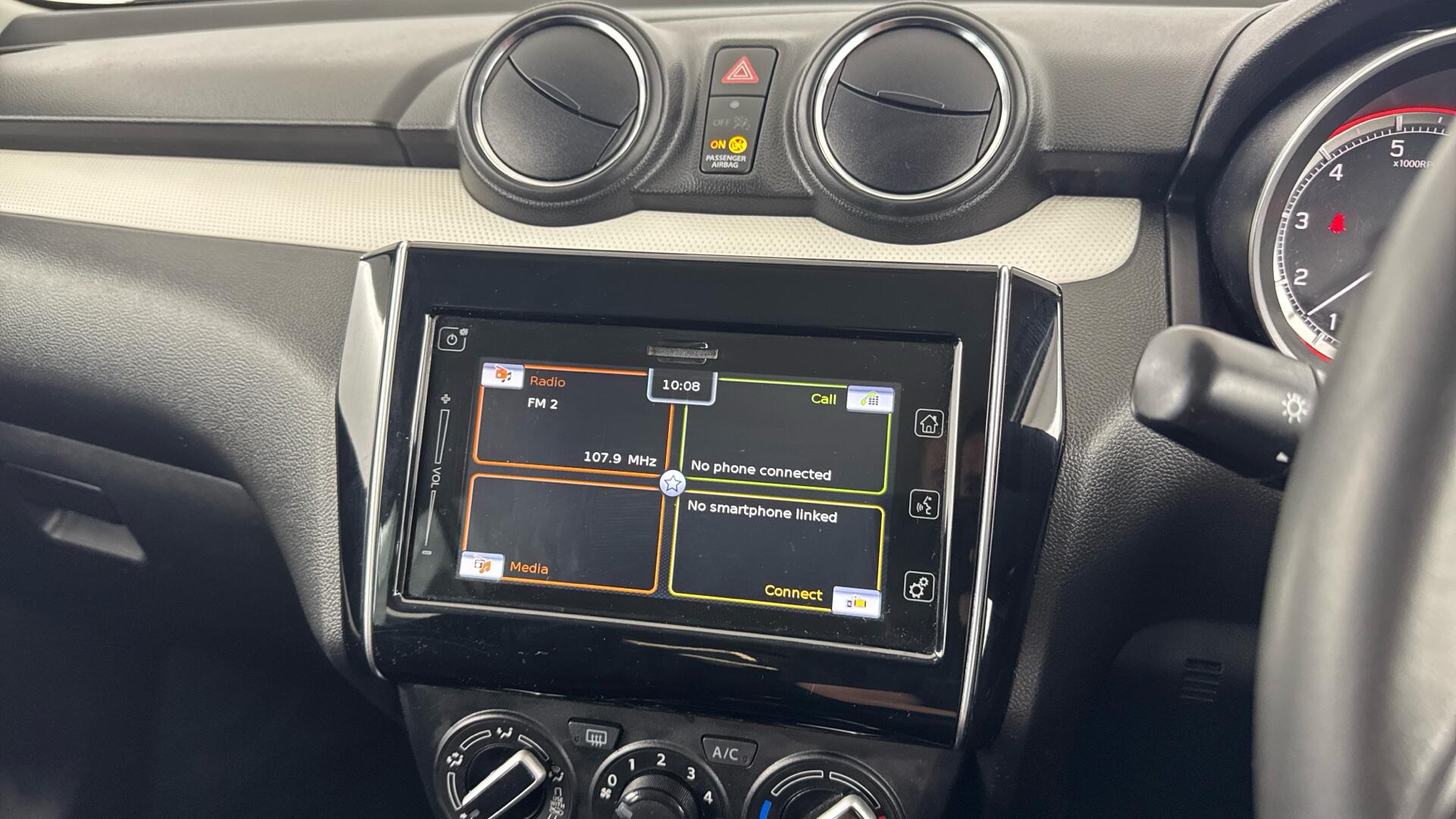 Suzuki Swift view 12