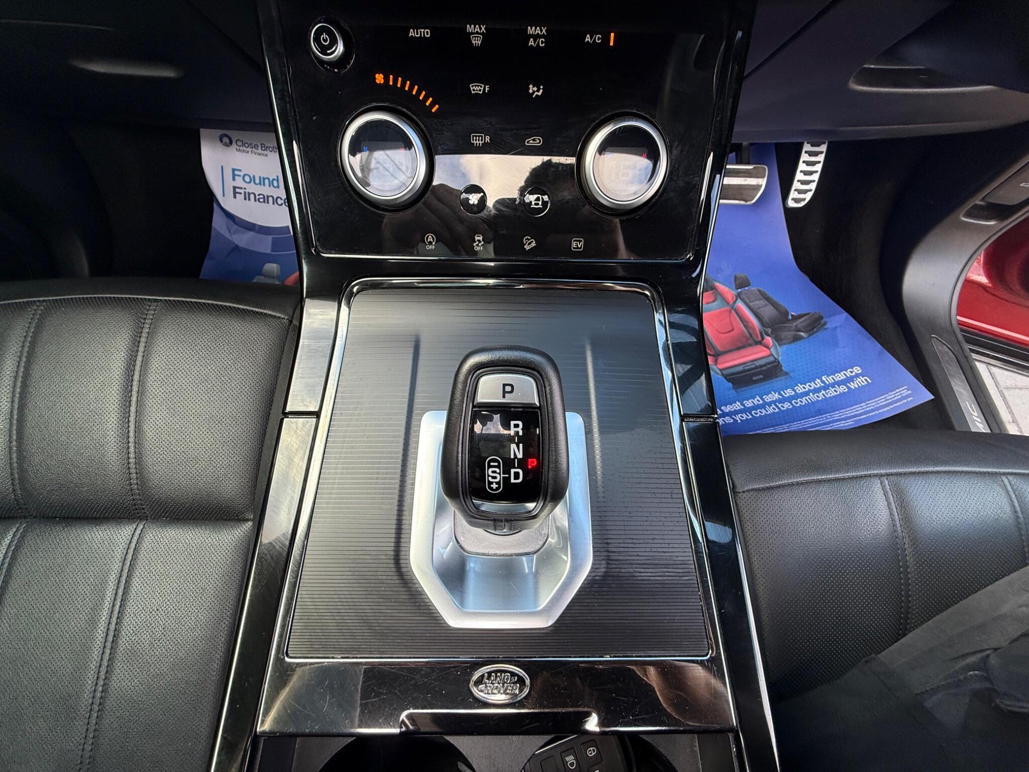 Land Rover Range Rover Evoque view 26