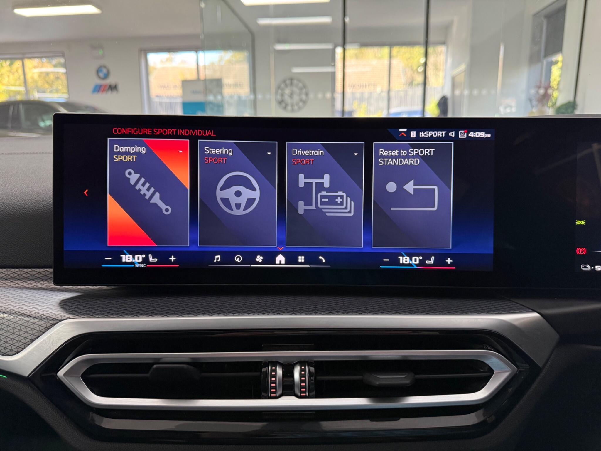 BMW i4 view 10