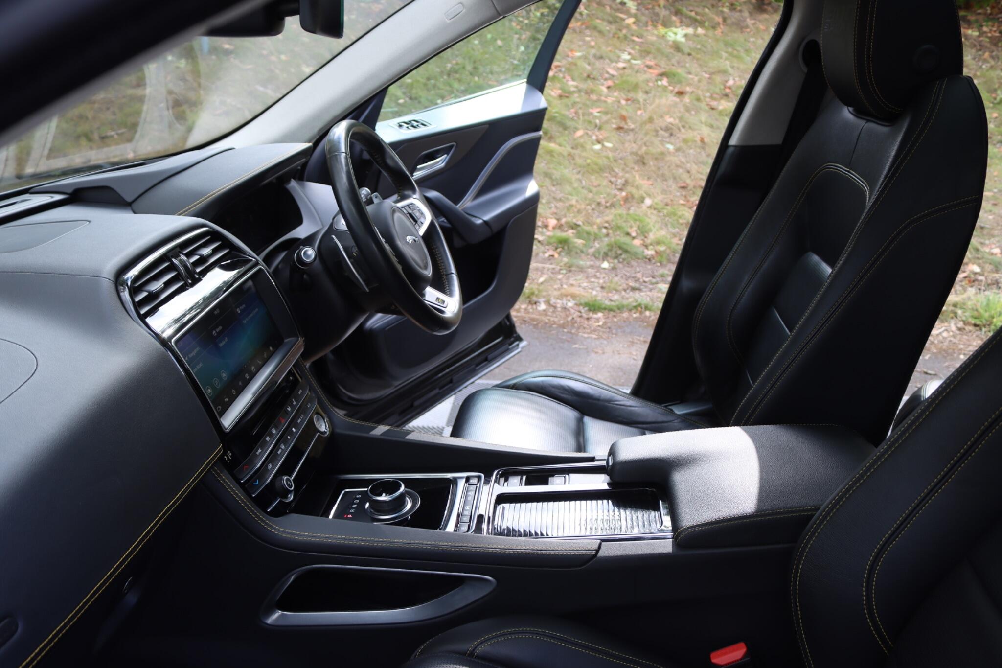 Jaguar F-Pace view 66
