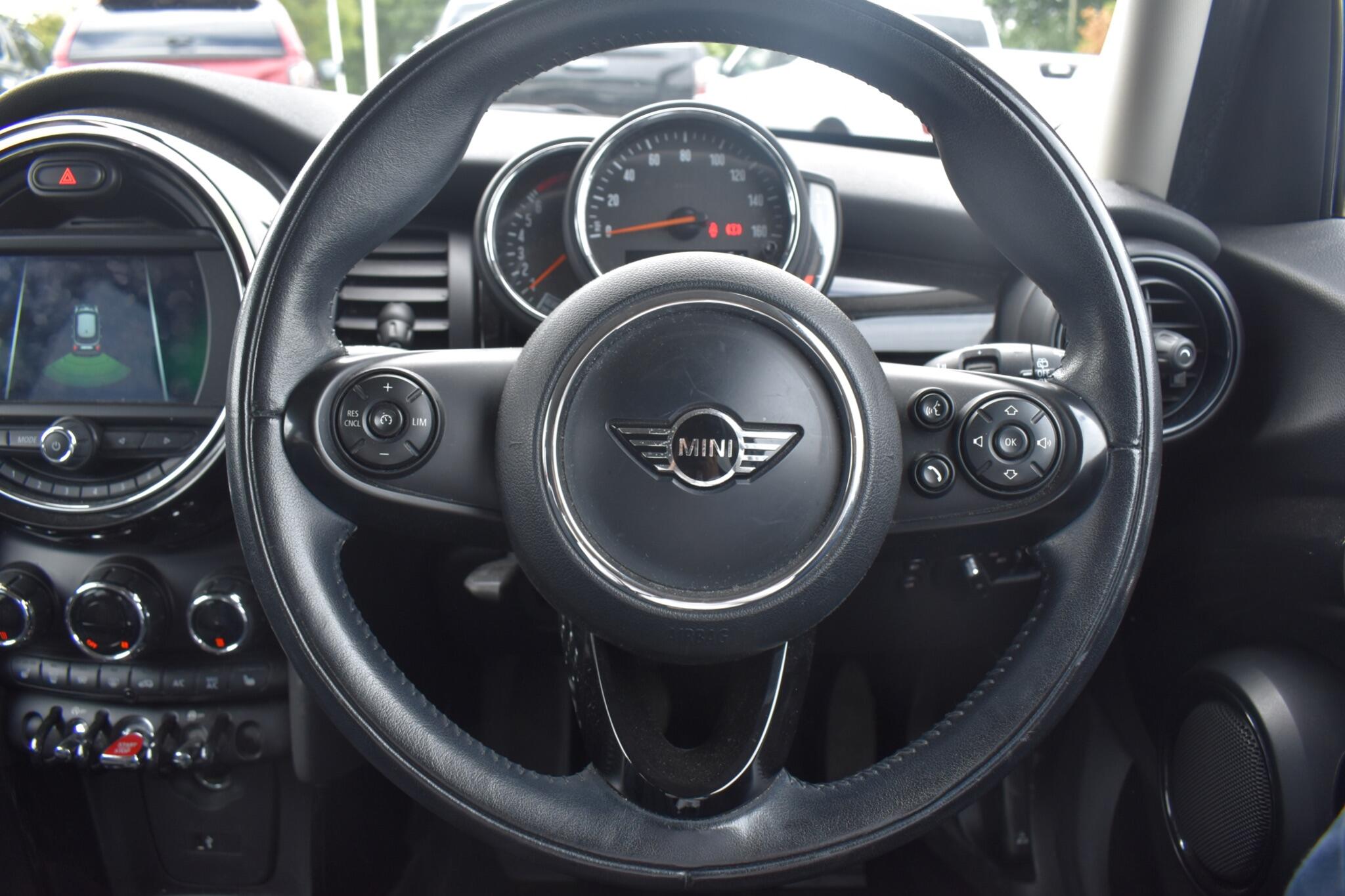 Hatch - 1.5 Cooper Euro 6 (s/s) 5dr - Image 19