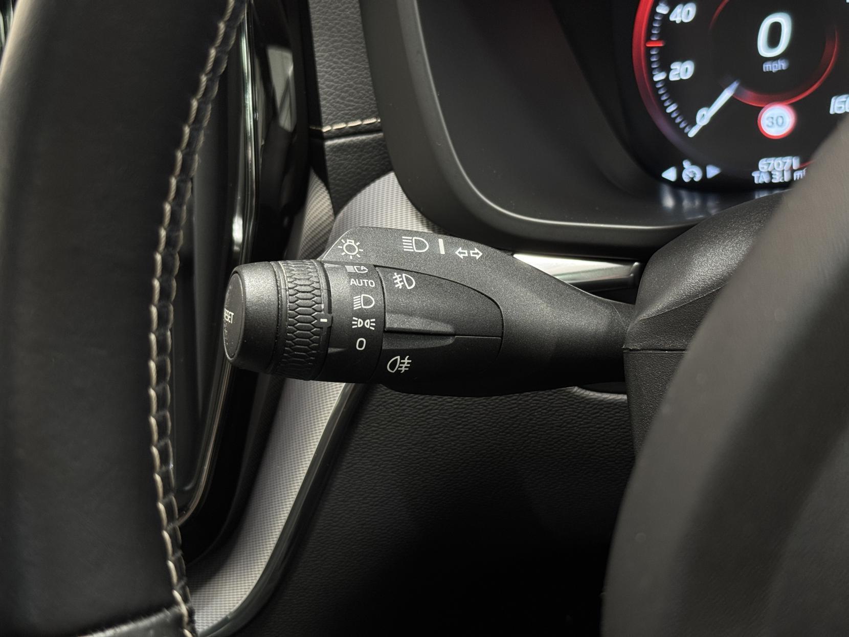 Volvo XC60 view 43