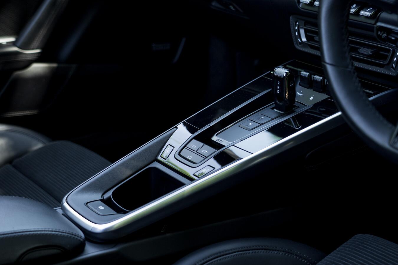 Porsche 911 view 37