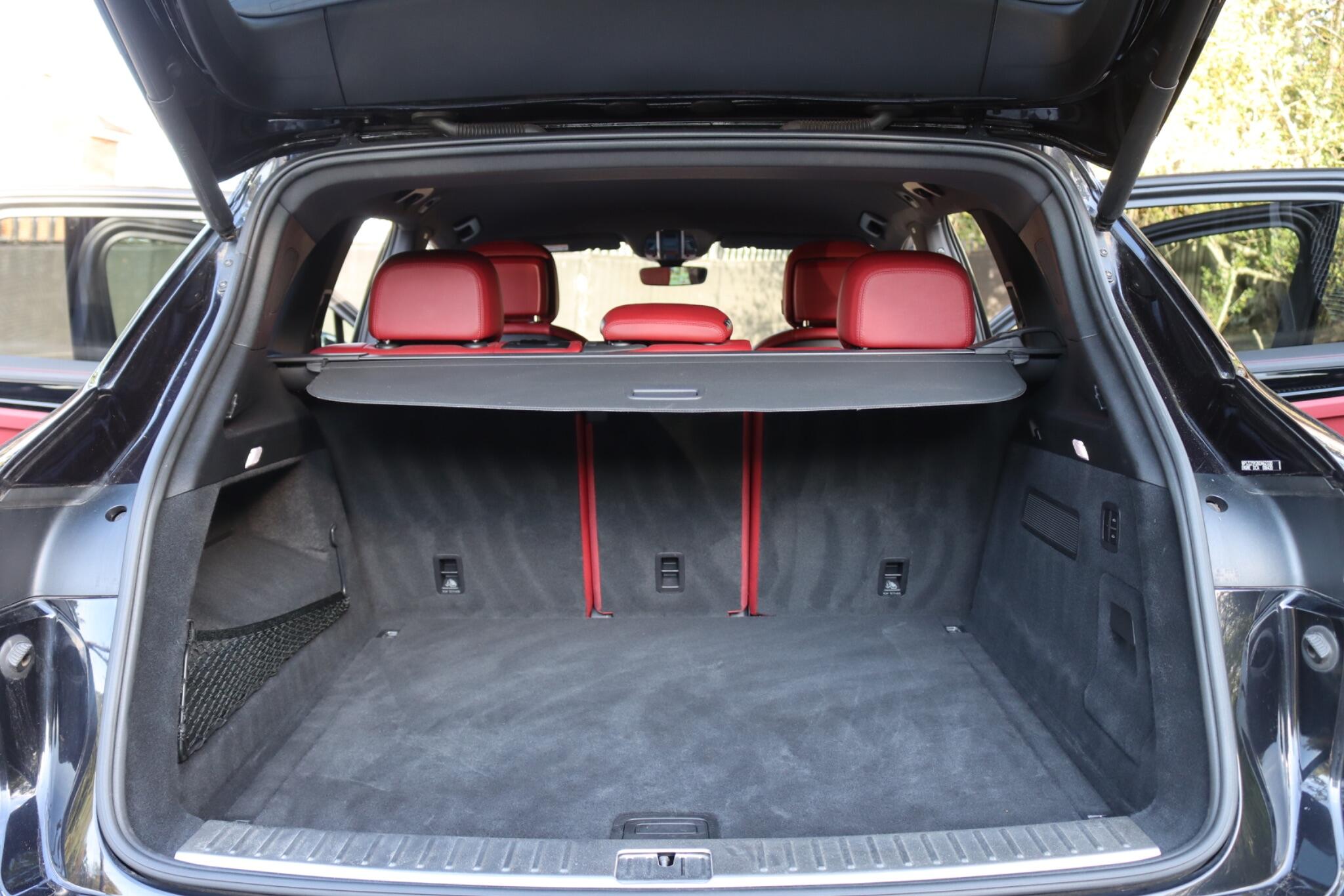 Porsche Cayenne view 28