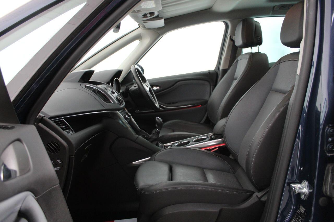 Vauxhall Zafira Tourer view 51