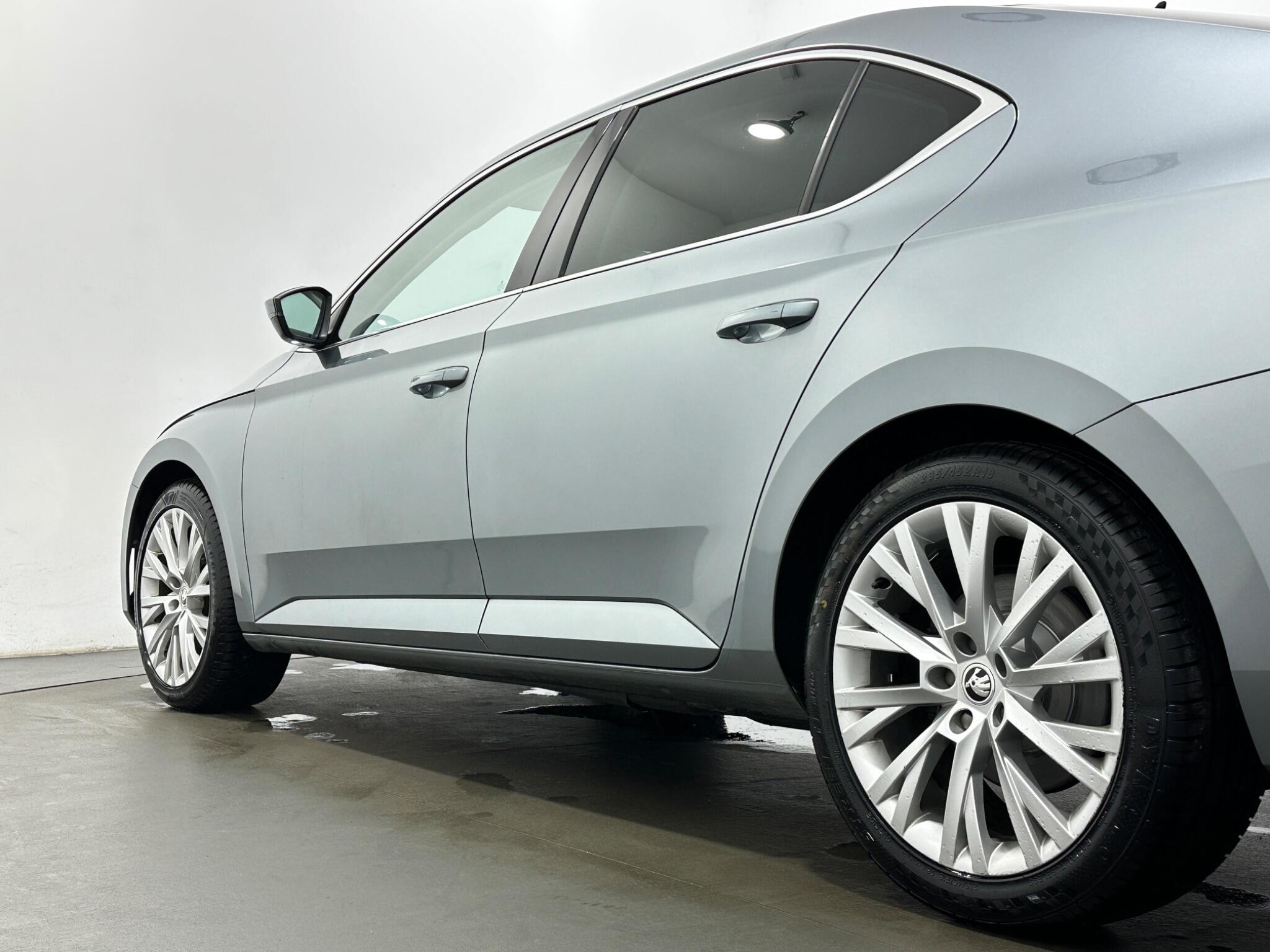 Skoda Superb view 50