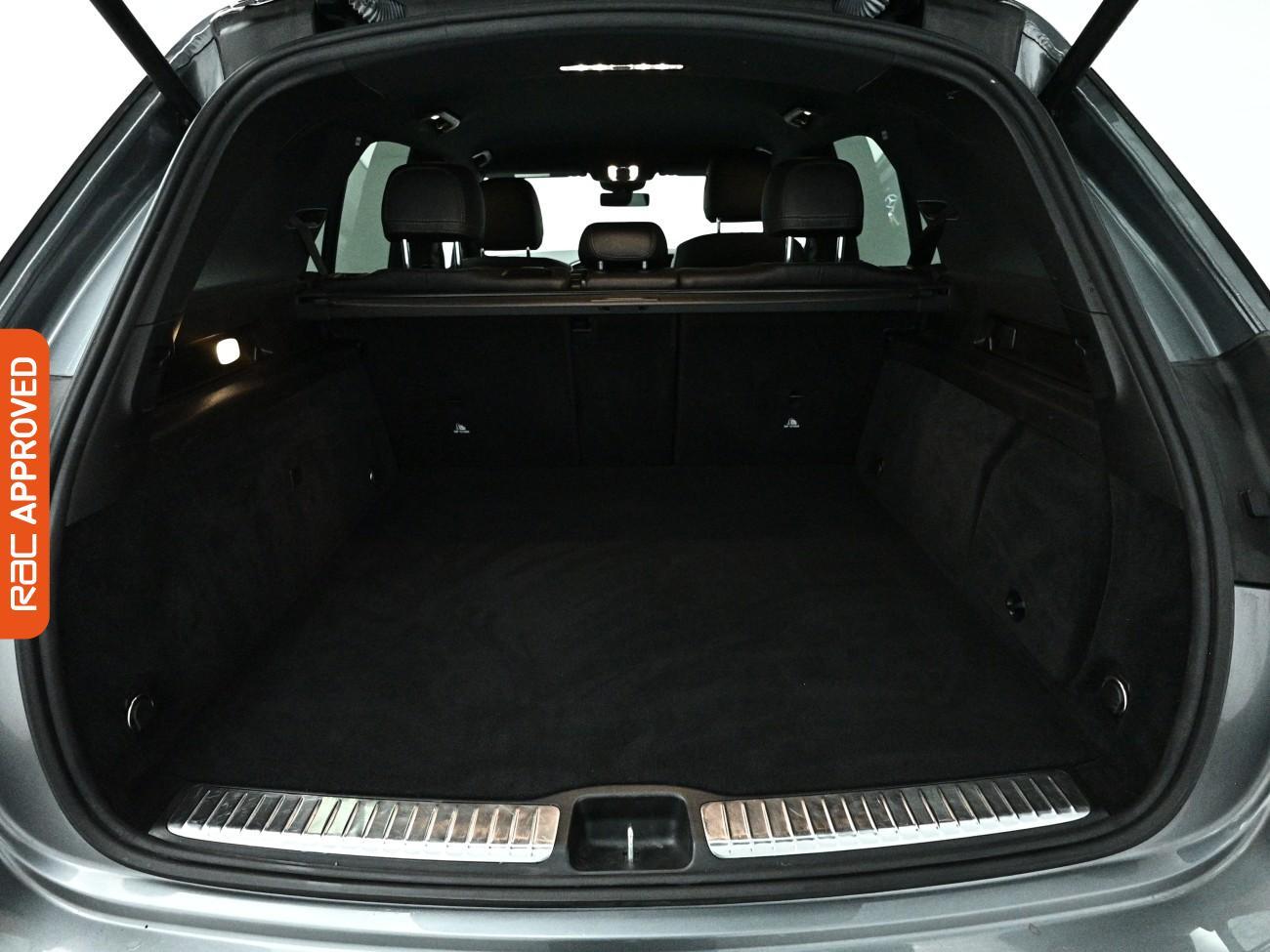 Mercedes-Benz GLE view 29