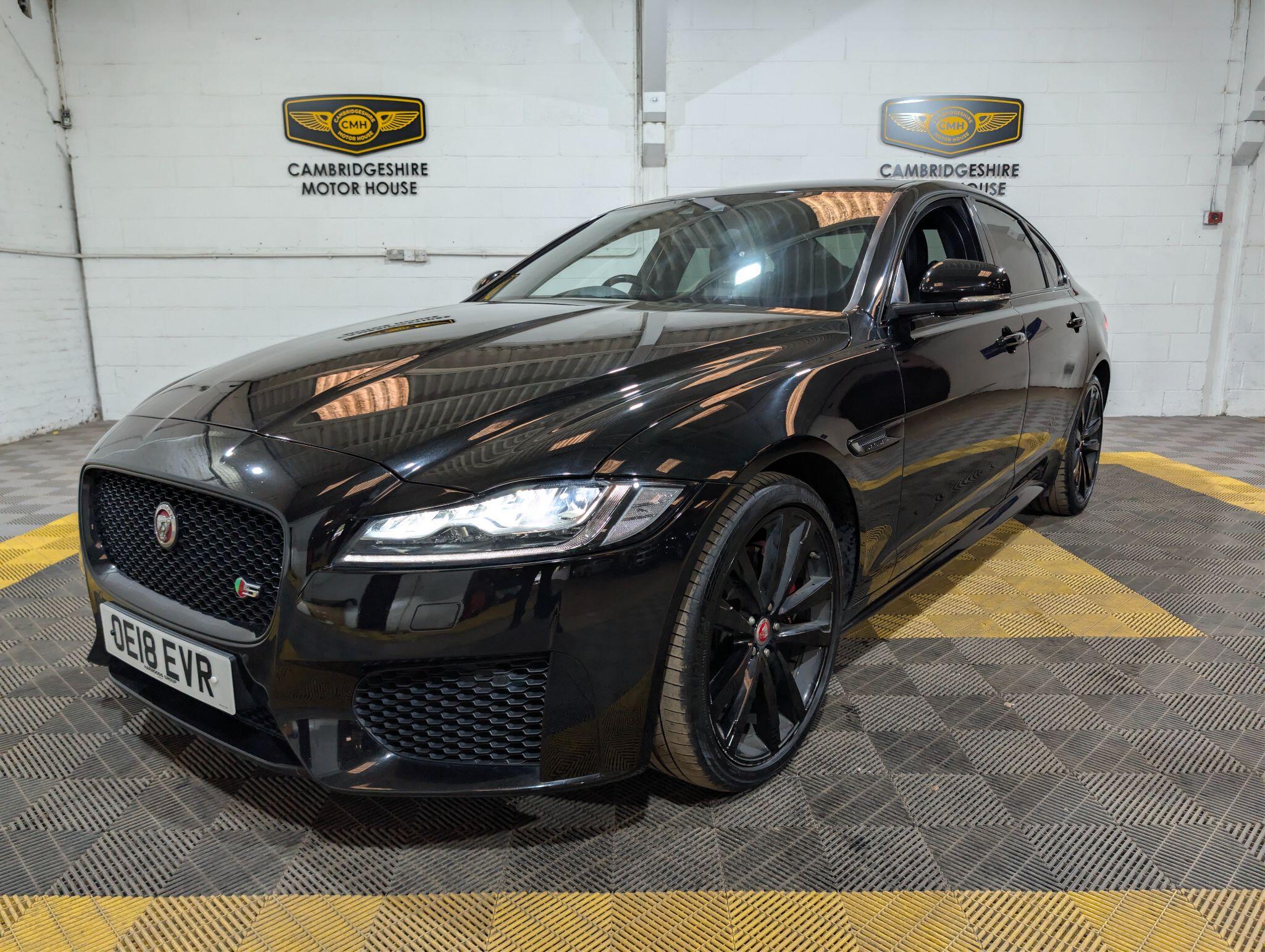 Jaguar XF view 4