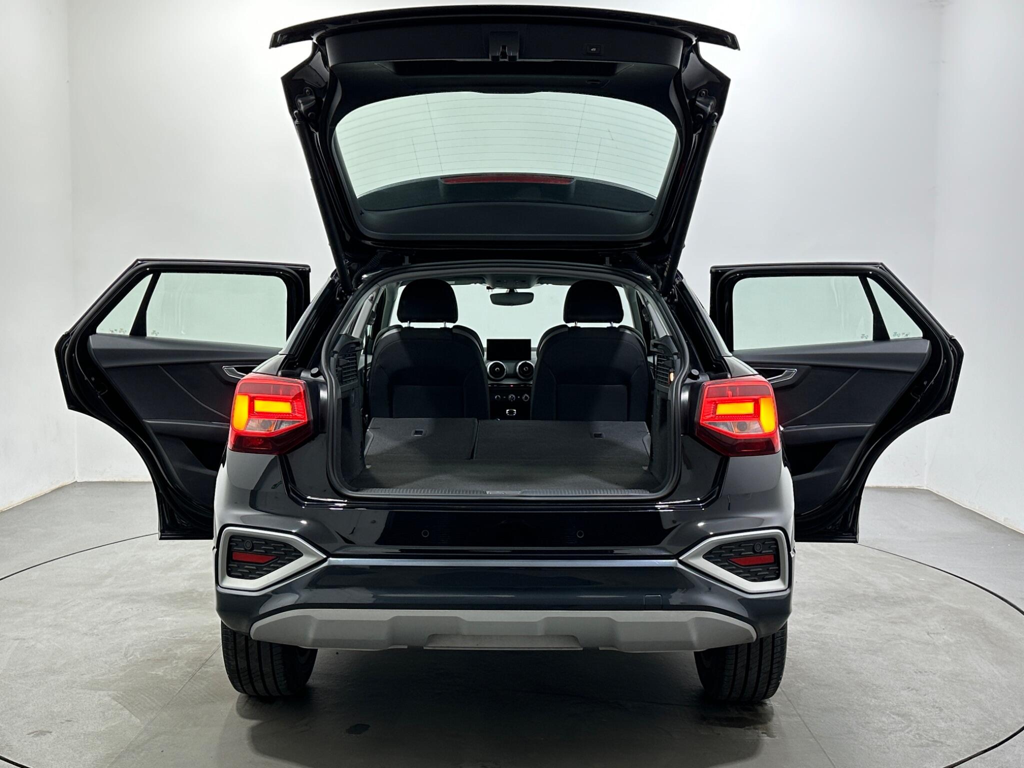 Audi Q2 view 44