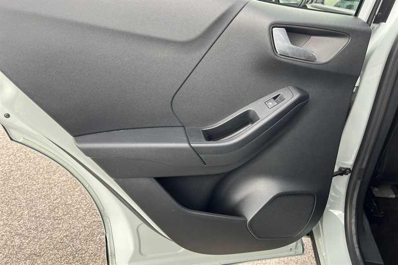 Ford Puma view 29