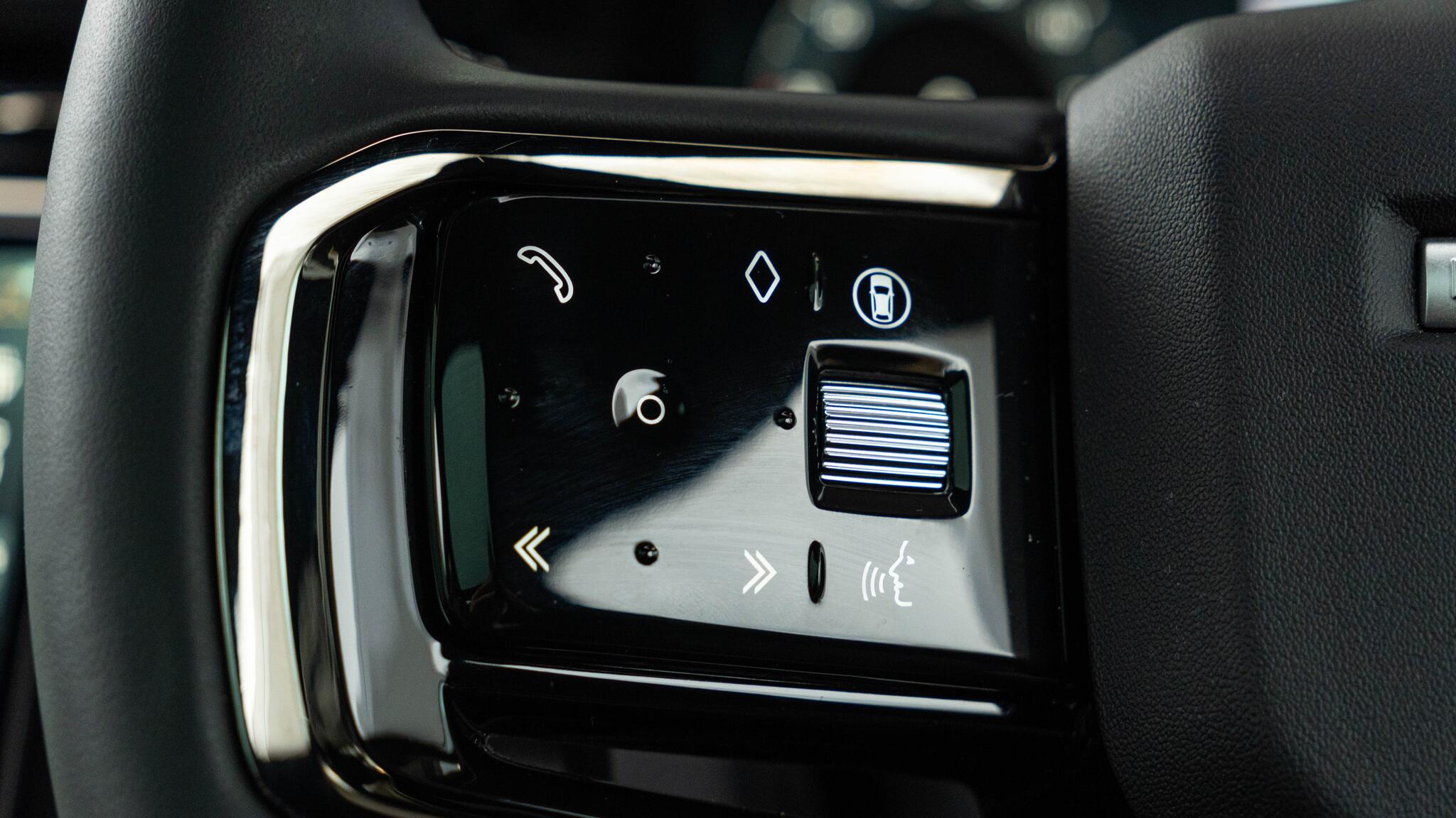 Land Rover Range Rover Evoque view 34