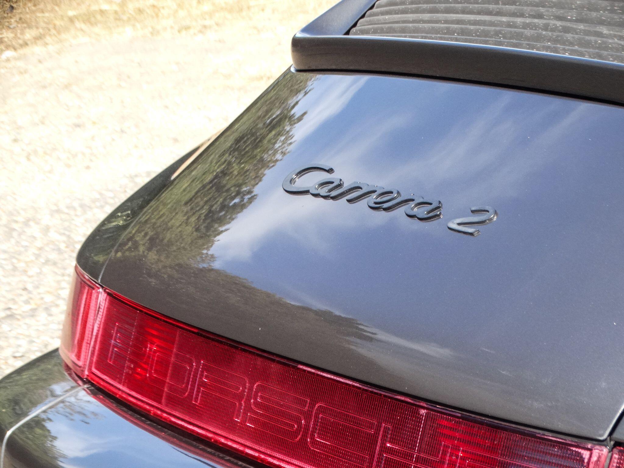 Porsche 911 view 9