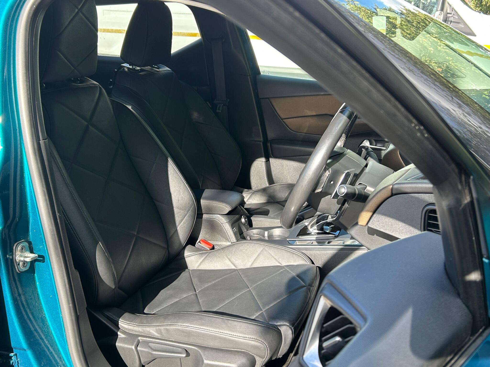 DS Automobiles DS 3 Crossback view 19
