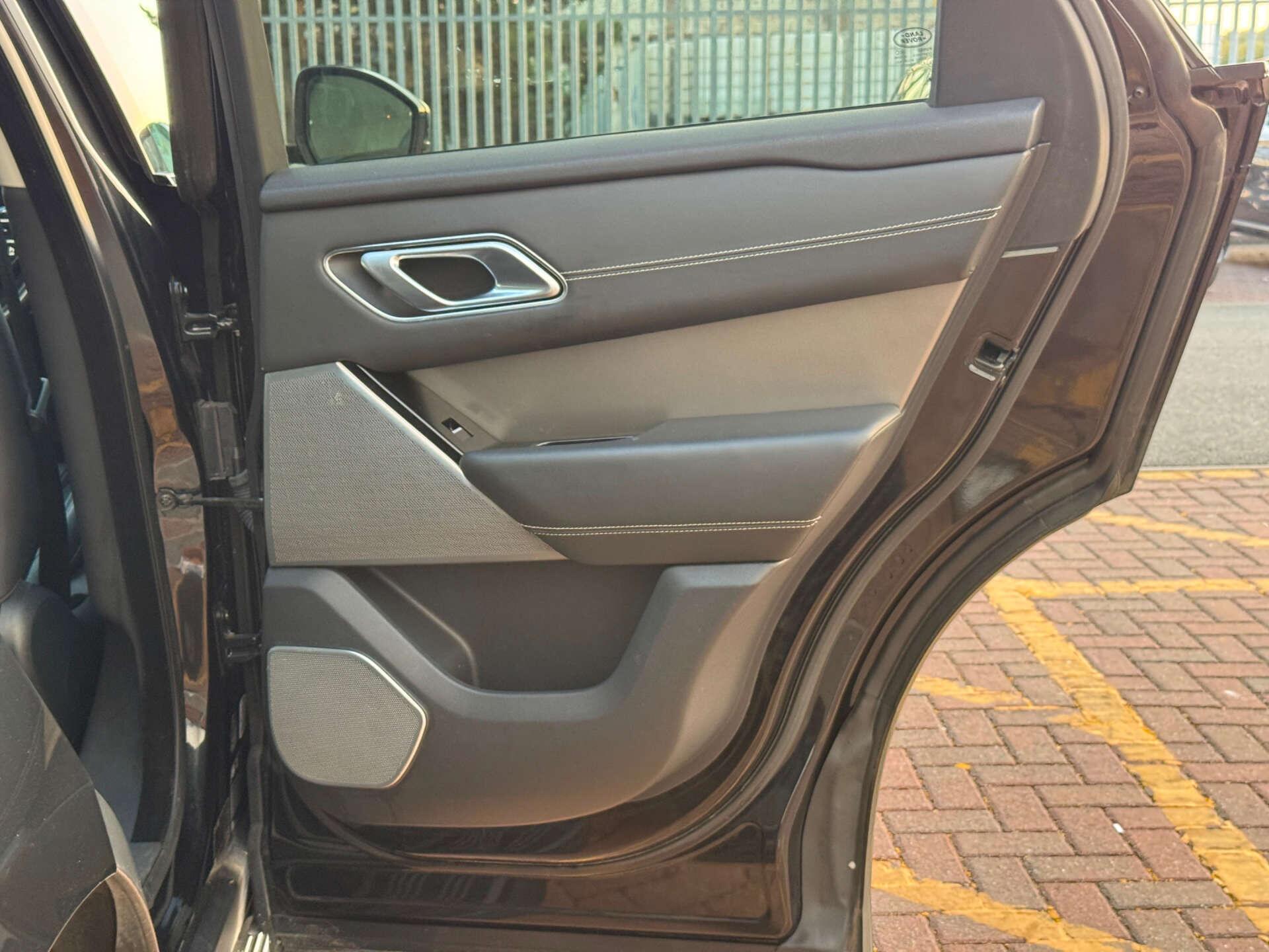 Land Rover Range Rover Velar view 25