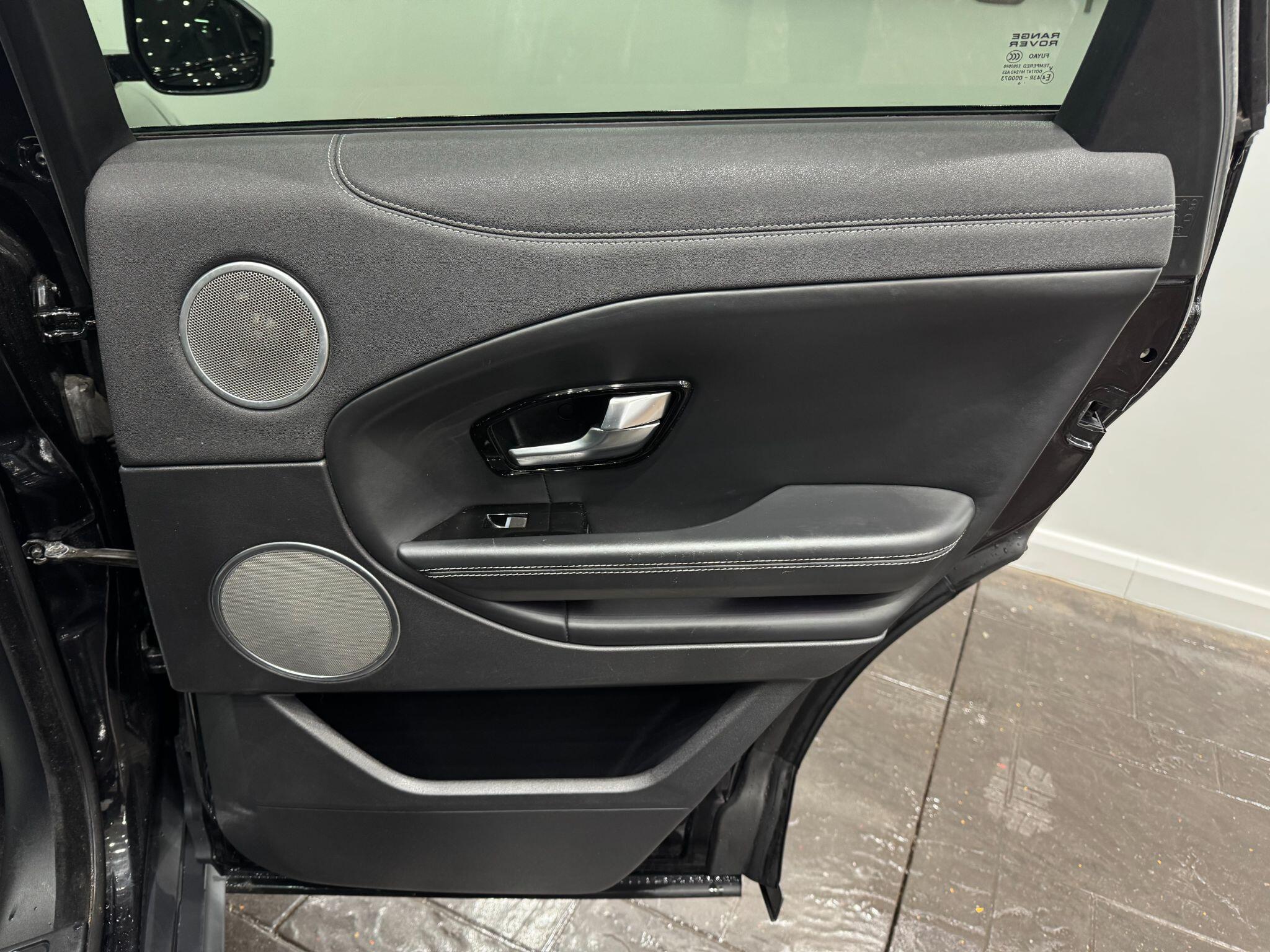 Land Rover Range Rover Evoque view 54