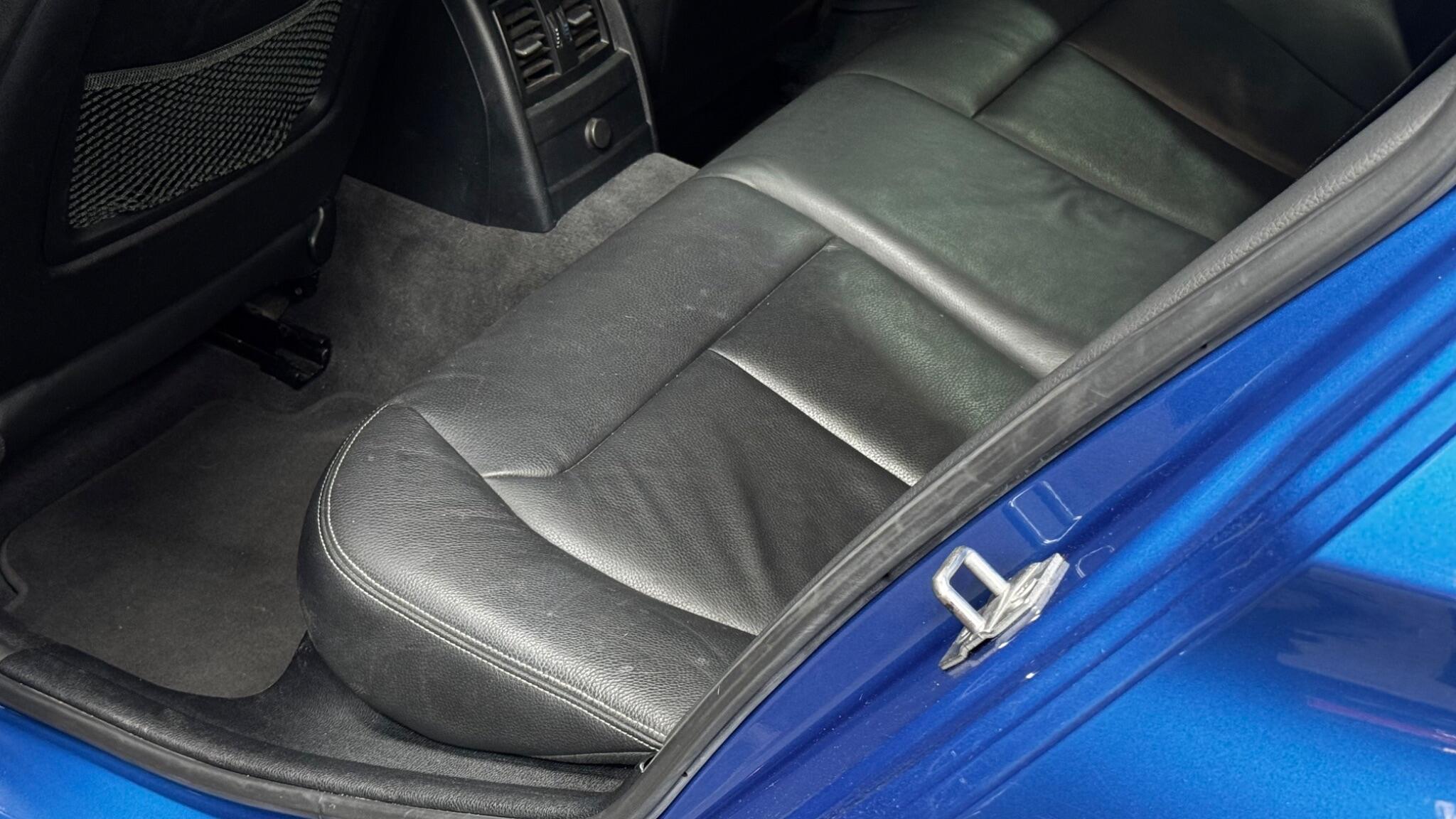 BMW 3 Series view 51
