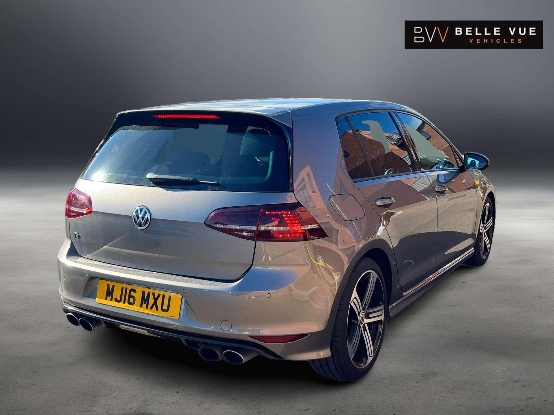 Volkswagen Golf view 10