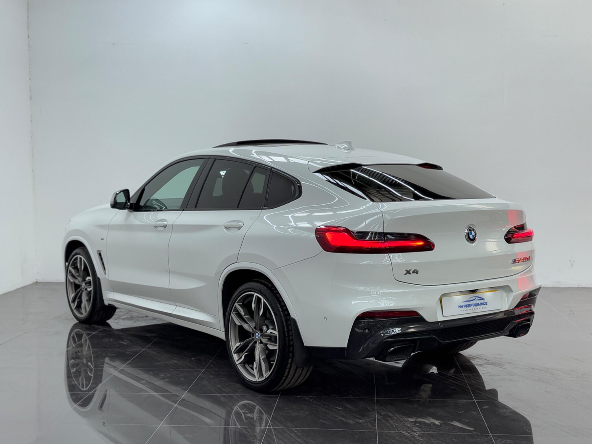 BMW X4 view 70