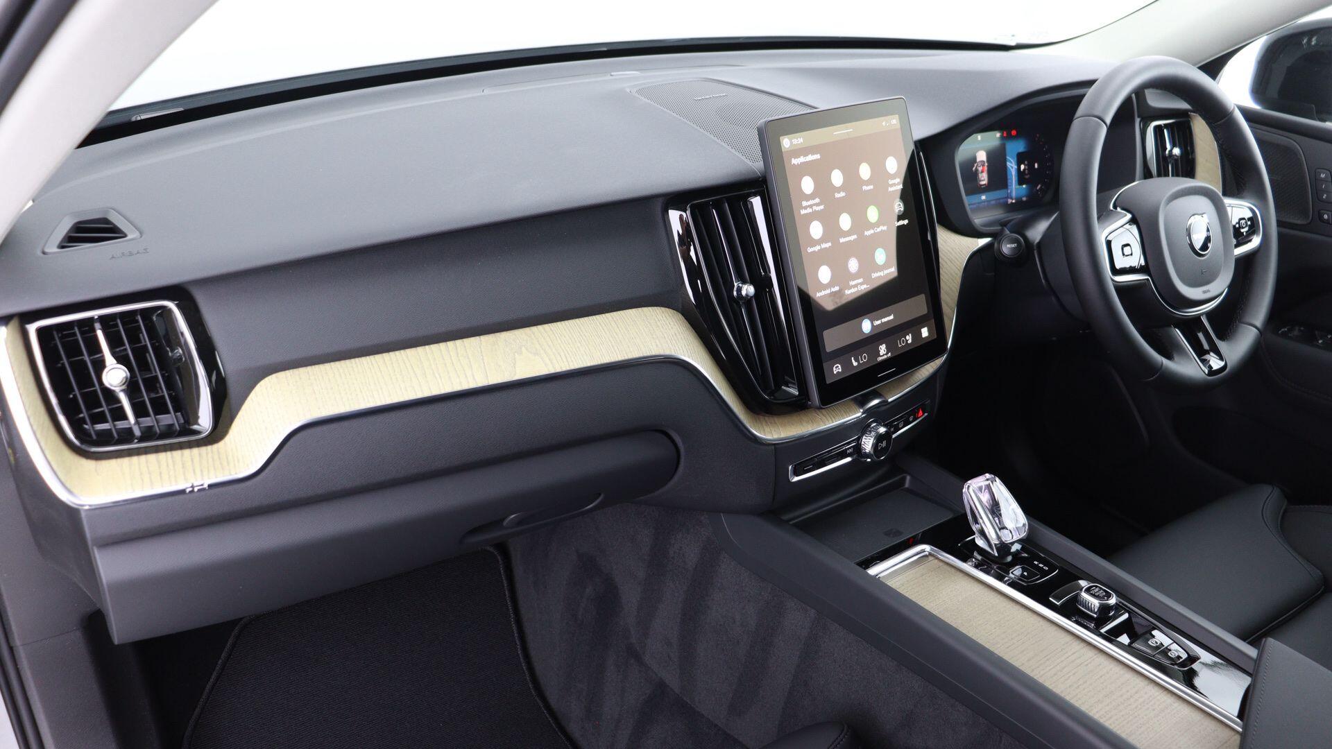 Volvo XC60 view 47