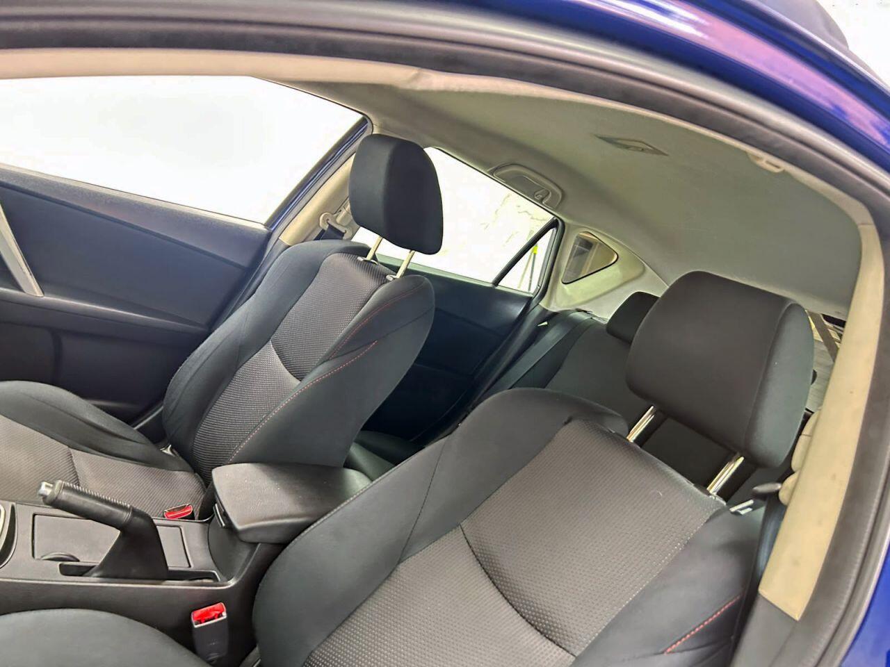 Mazda Mazda3 view 22