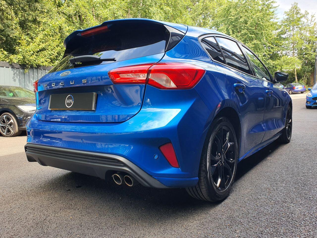 Ford Focus view 6