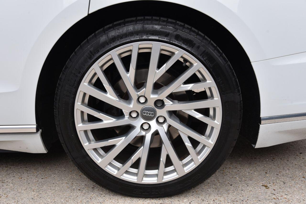 Audi A8 view 69