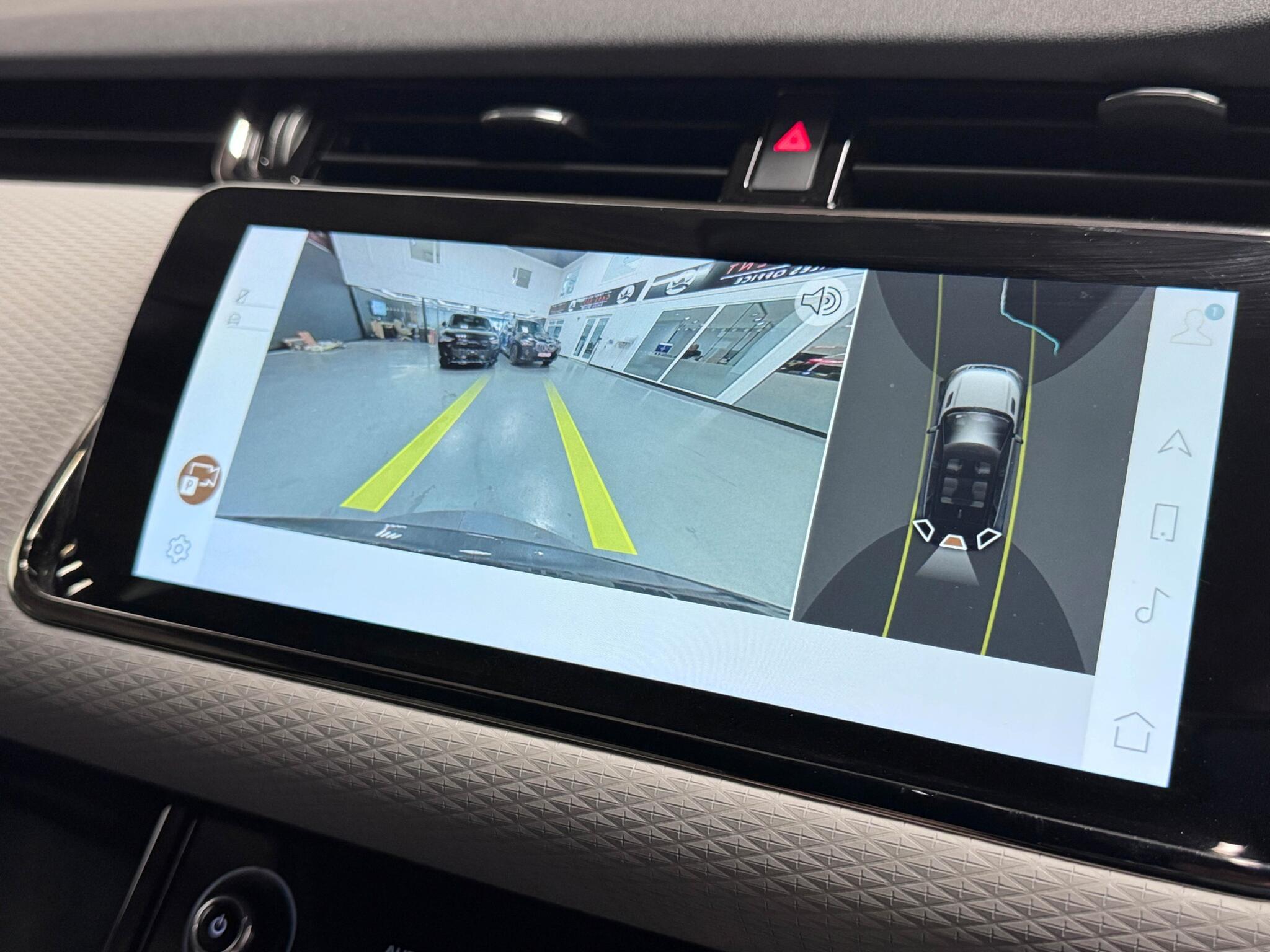 Land Rover Range Rover Evoque view 13