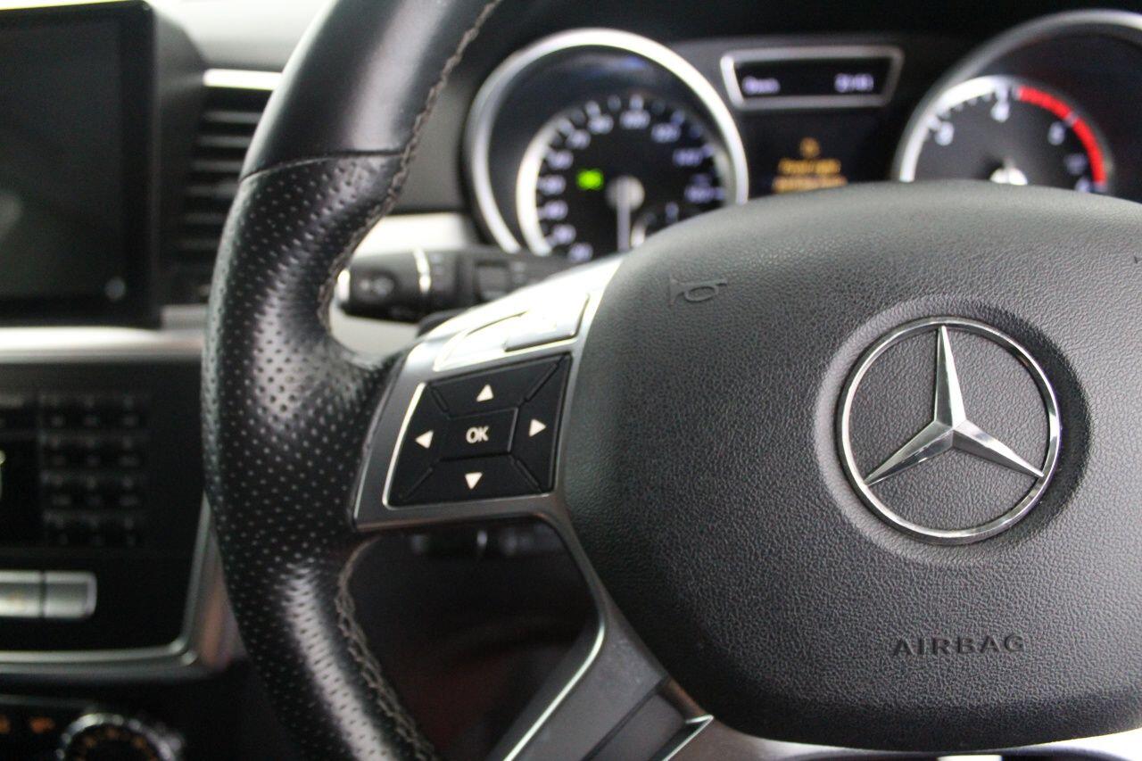 Mercedes-Benz M-Class view 46