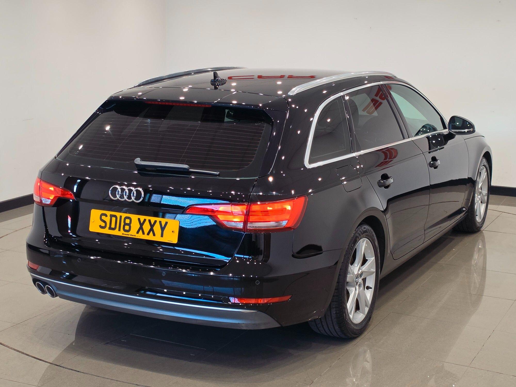 Audi A4 view 8