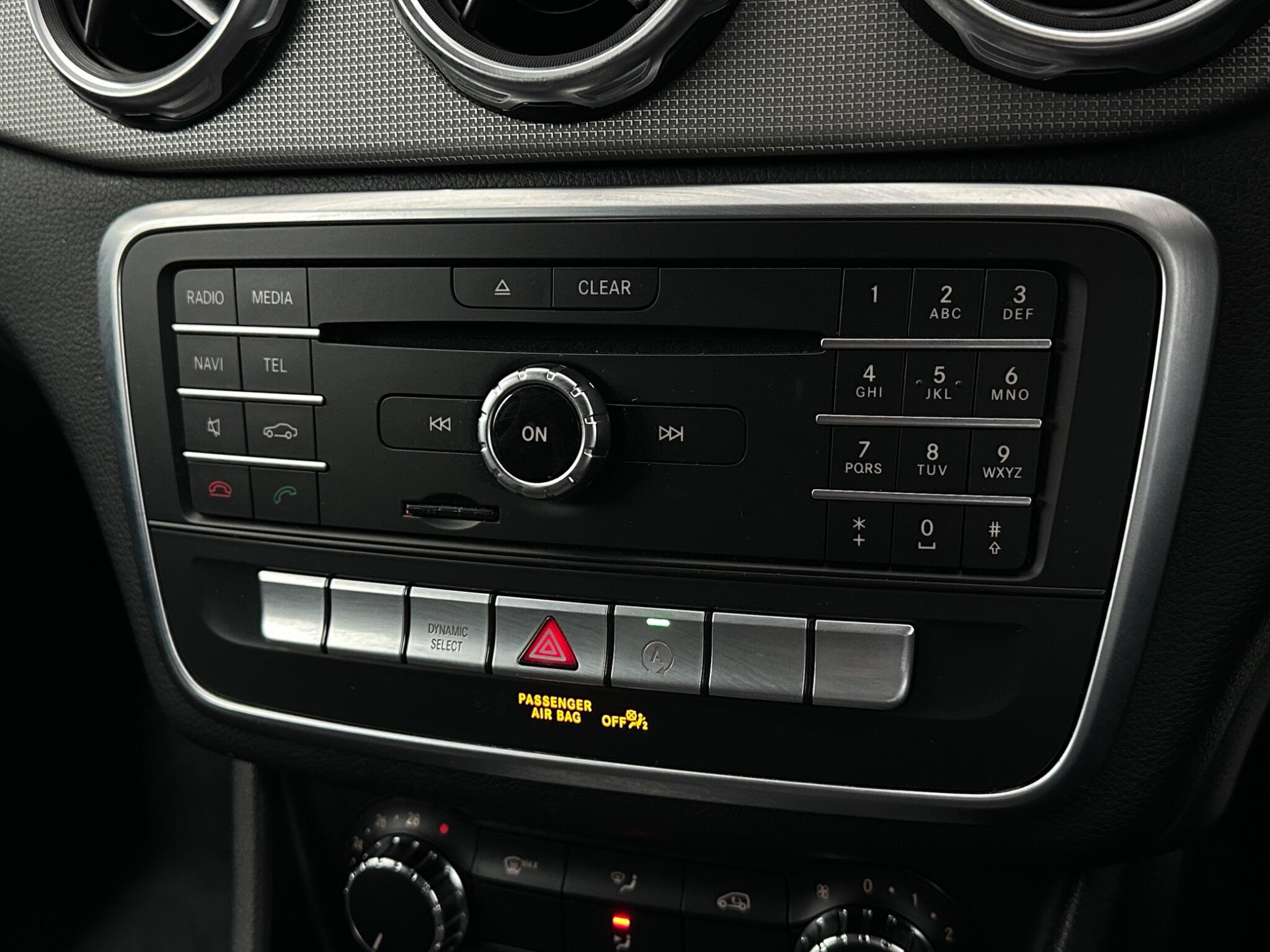 Mercedes-Benz Gla view 21