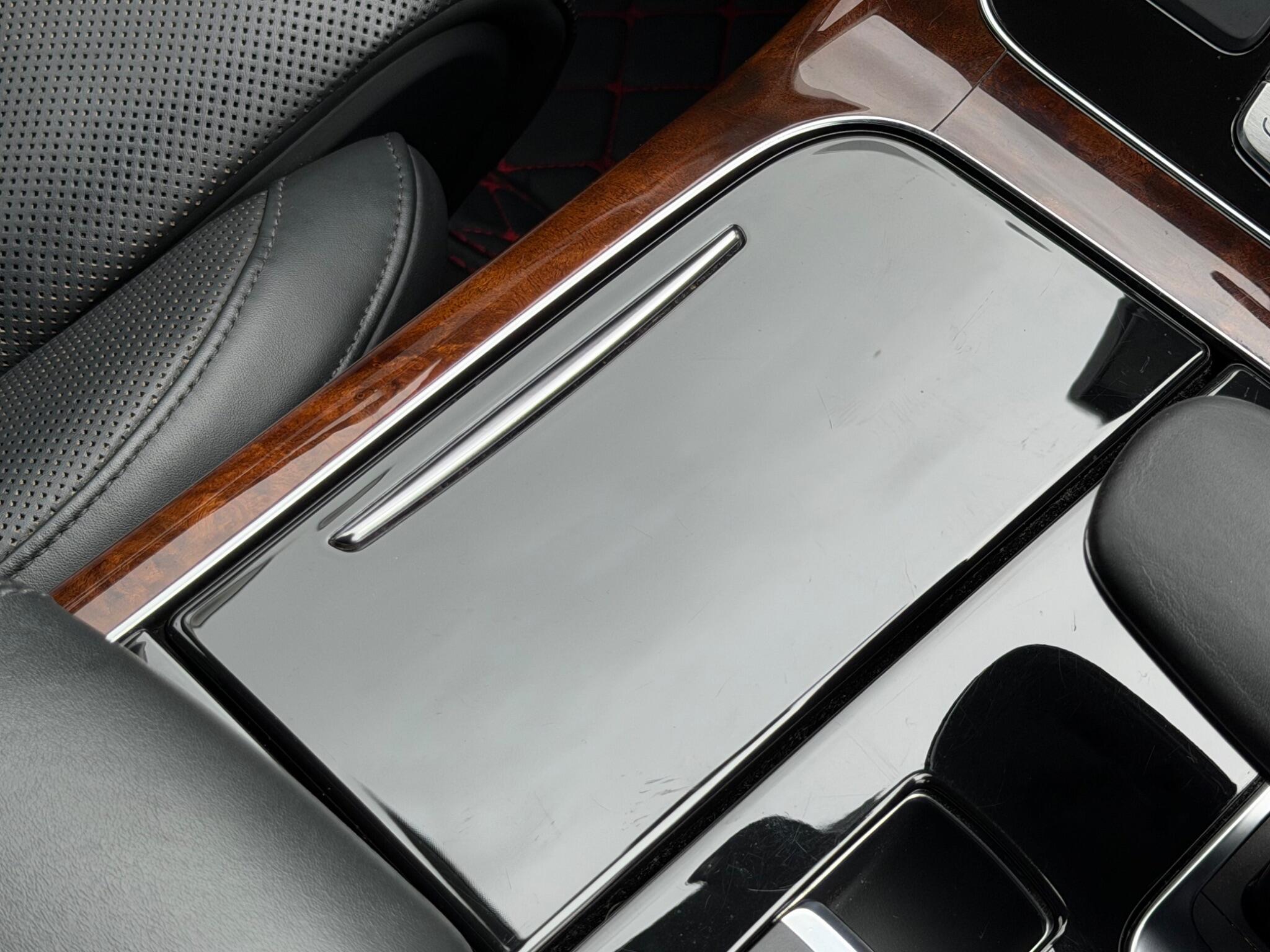 Audi A8 view 44