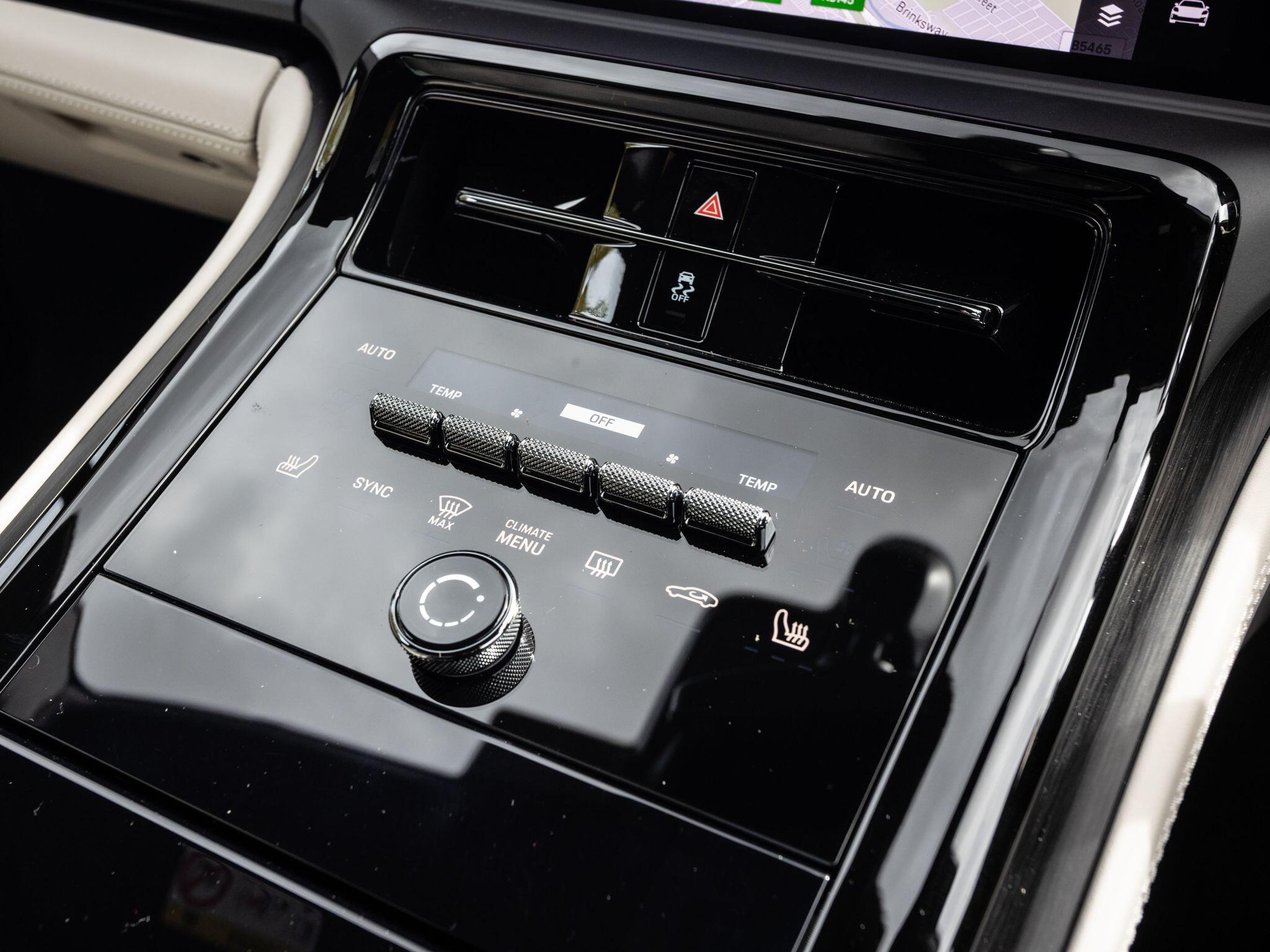Porsche Panamera view 13