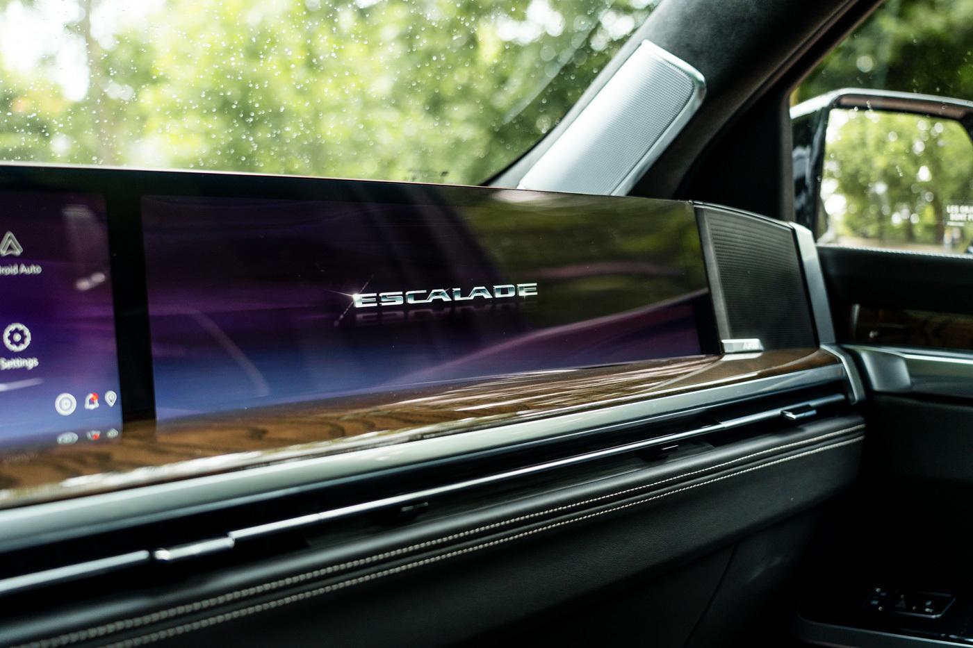 Cadillac Escalade view 38