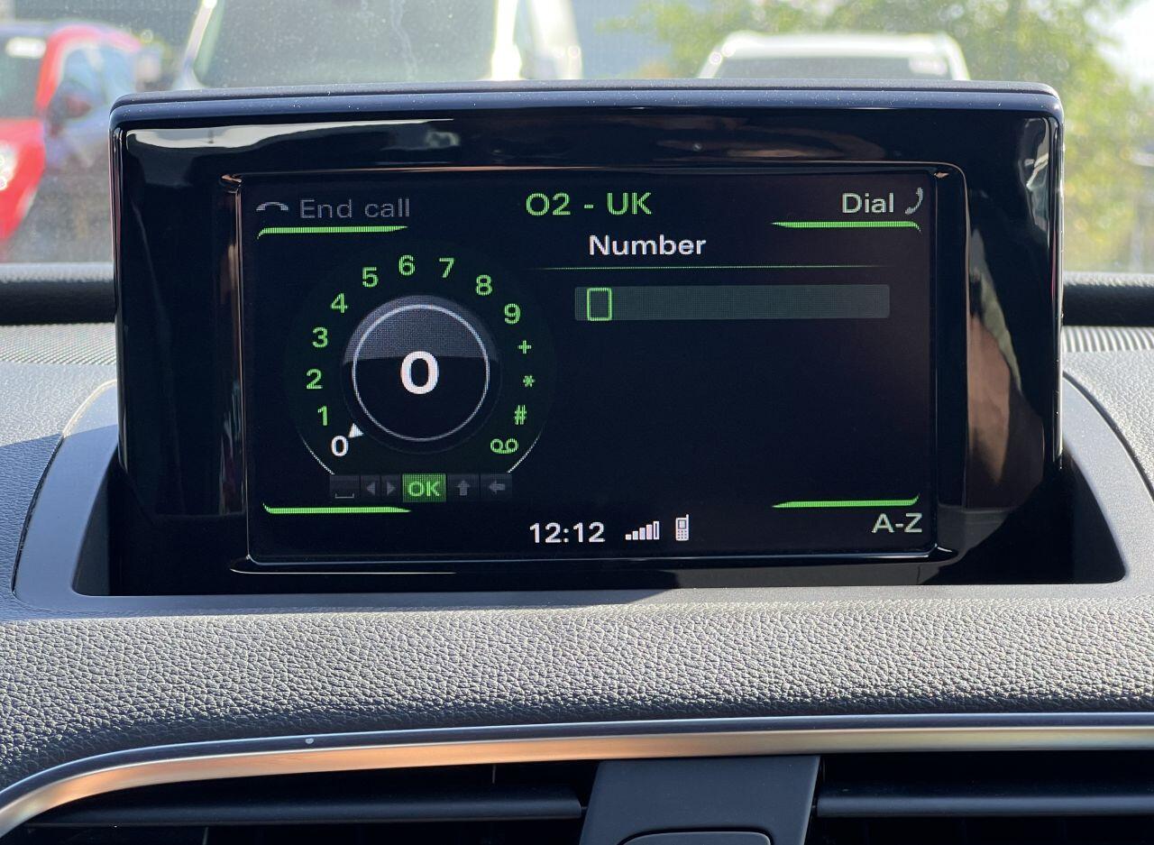 Audi Q3 view 43
