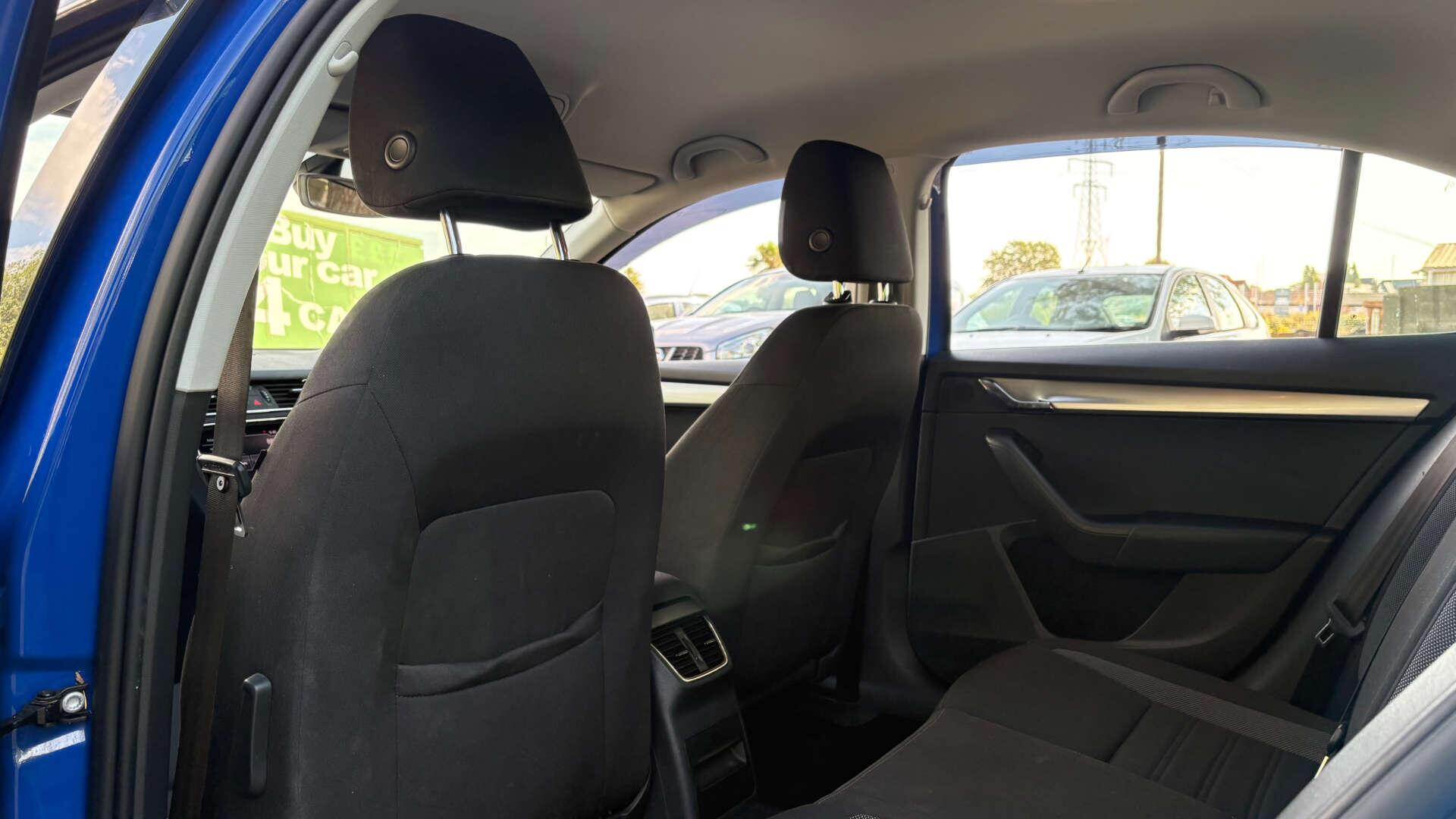 Skoda Octavia view 12