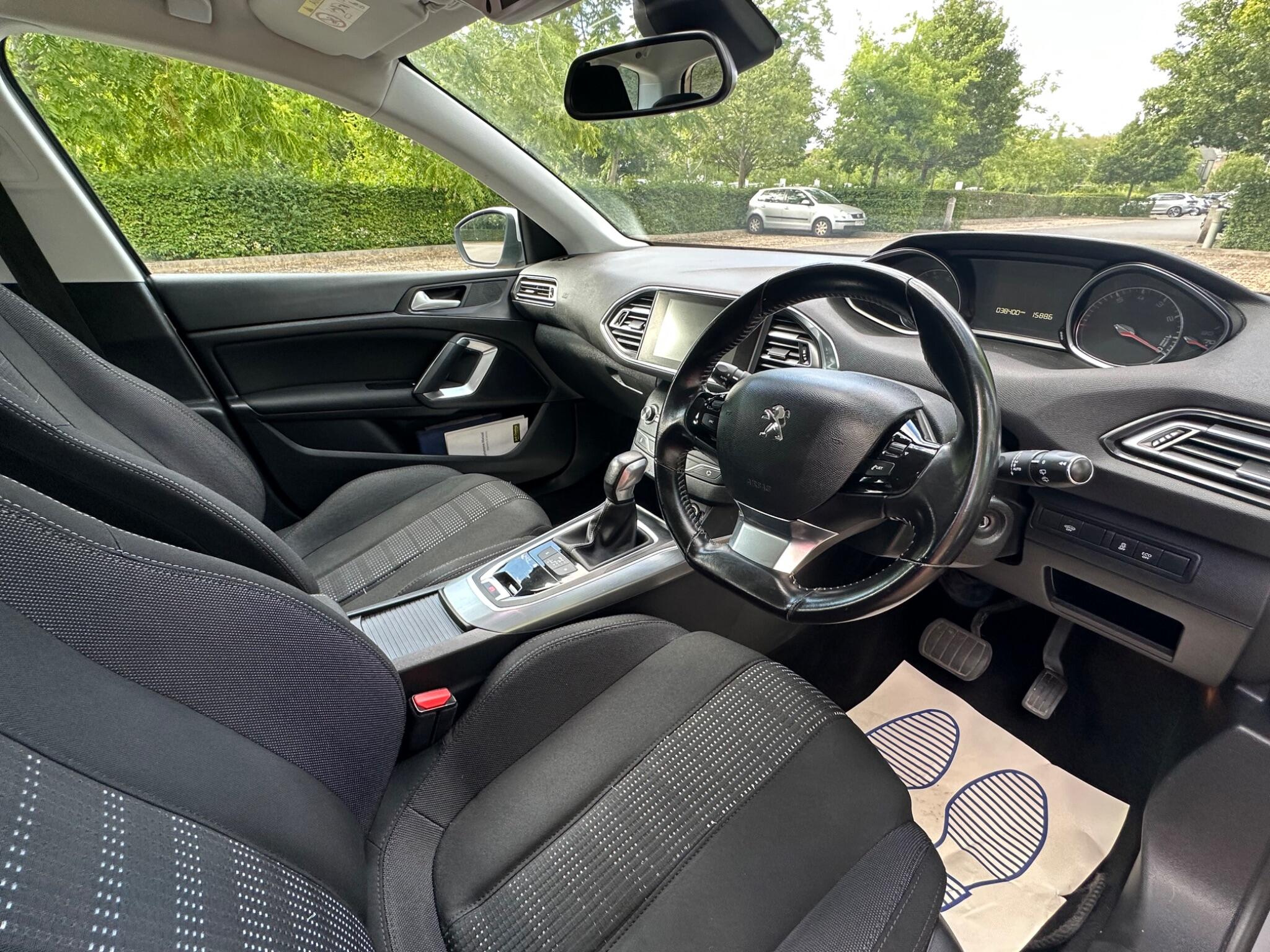 Peugeot 308 view 29