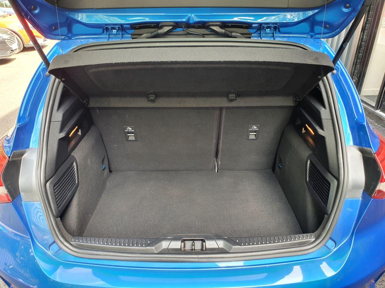 Ford Focus view 20