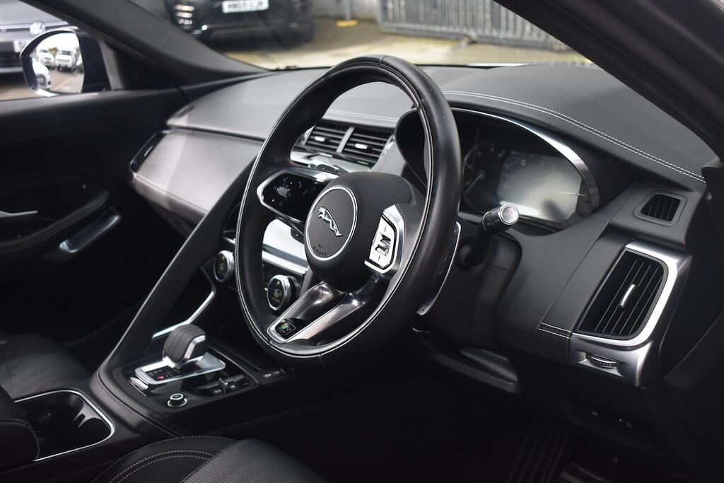 Jaguar E-Pace view 22
